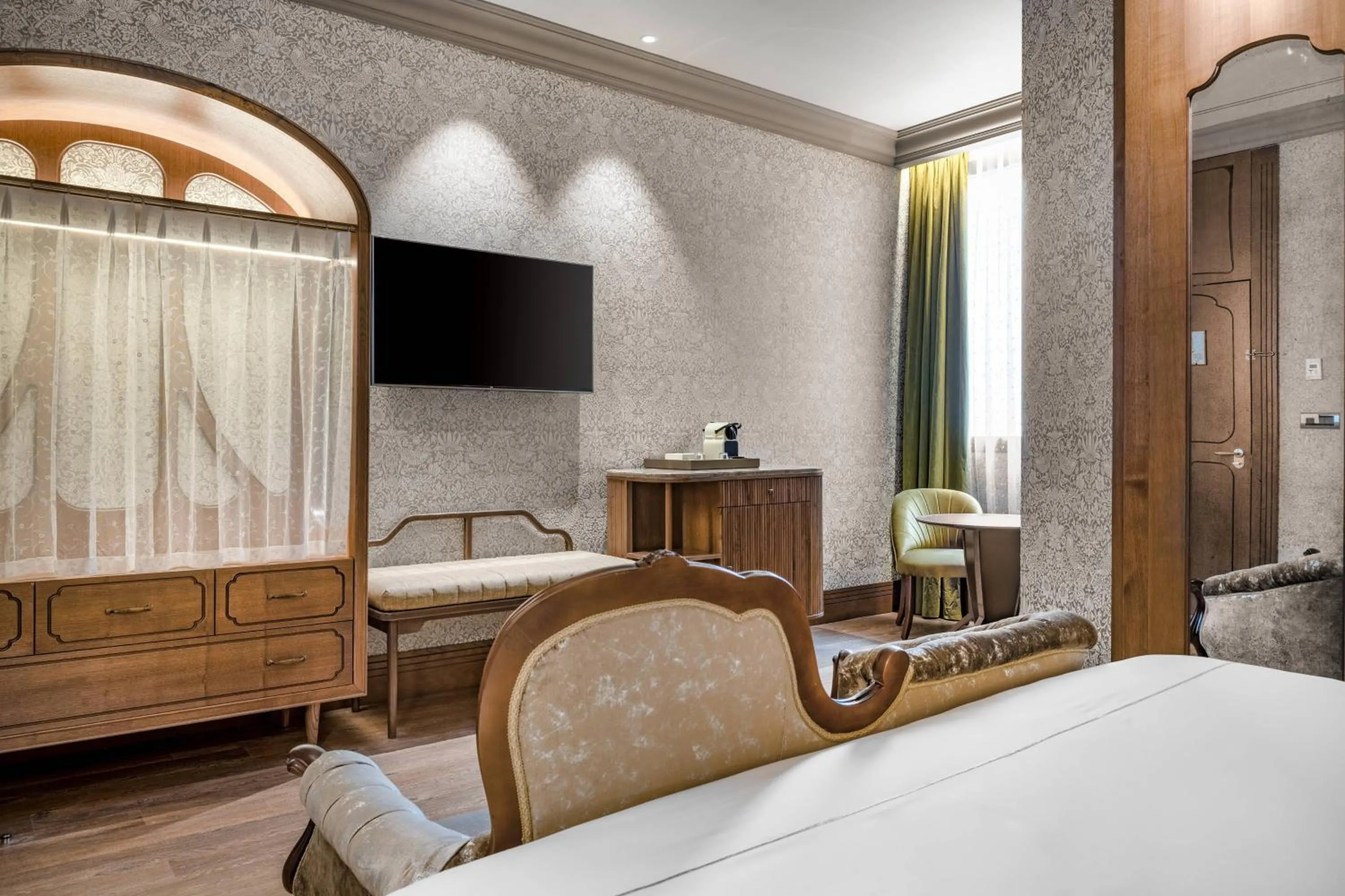 Photo of the whole room, Bed in Palacio Santa Clara, Autograph Collection