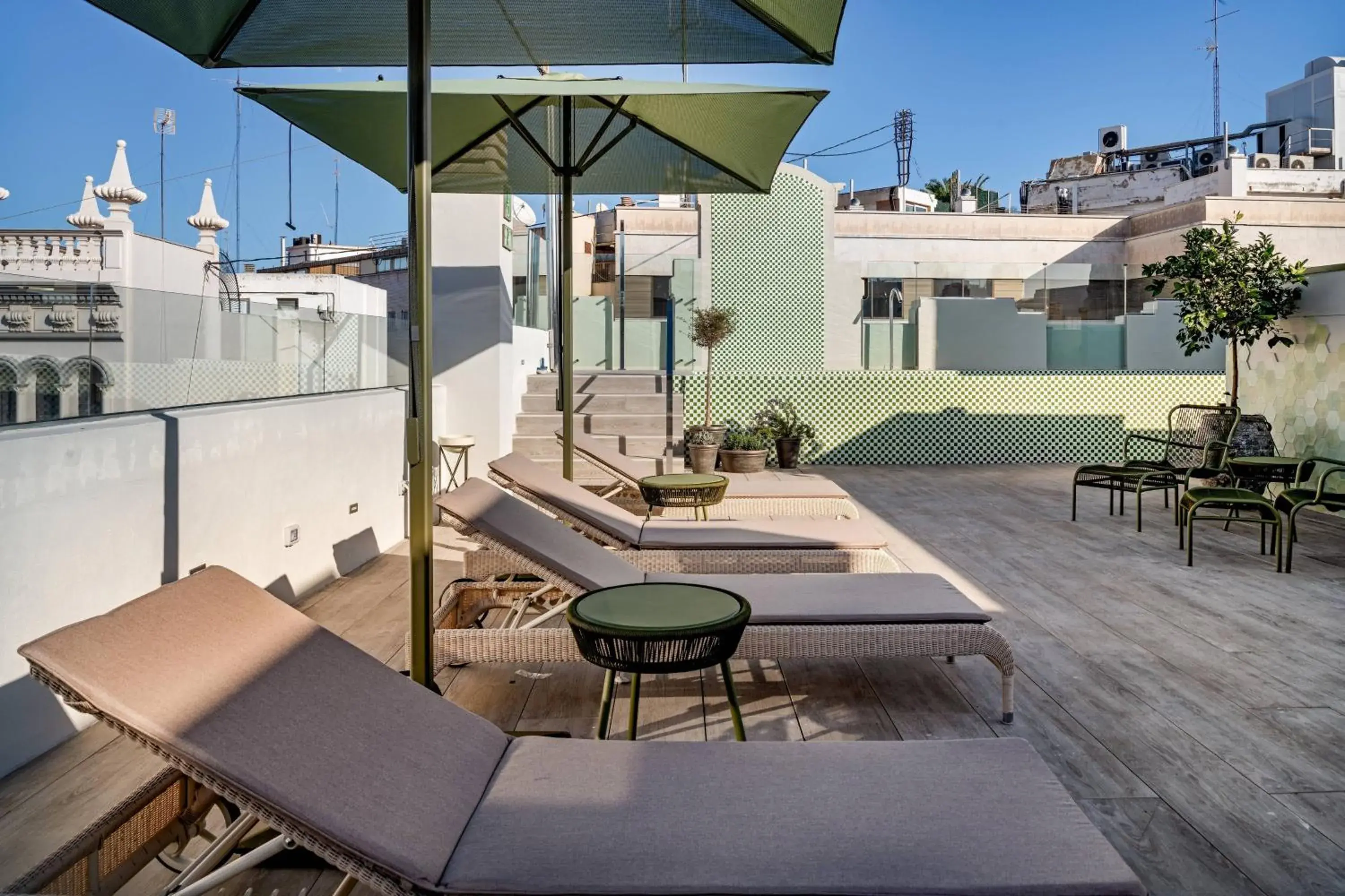 Swimming pool in Palacio Santa Clara, Autograph Collection Swimming pool in Palacio Santa Clara, Autograph Collection