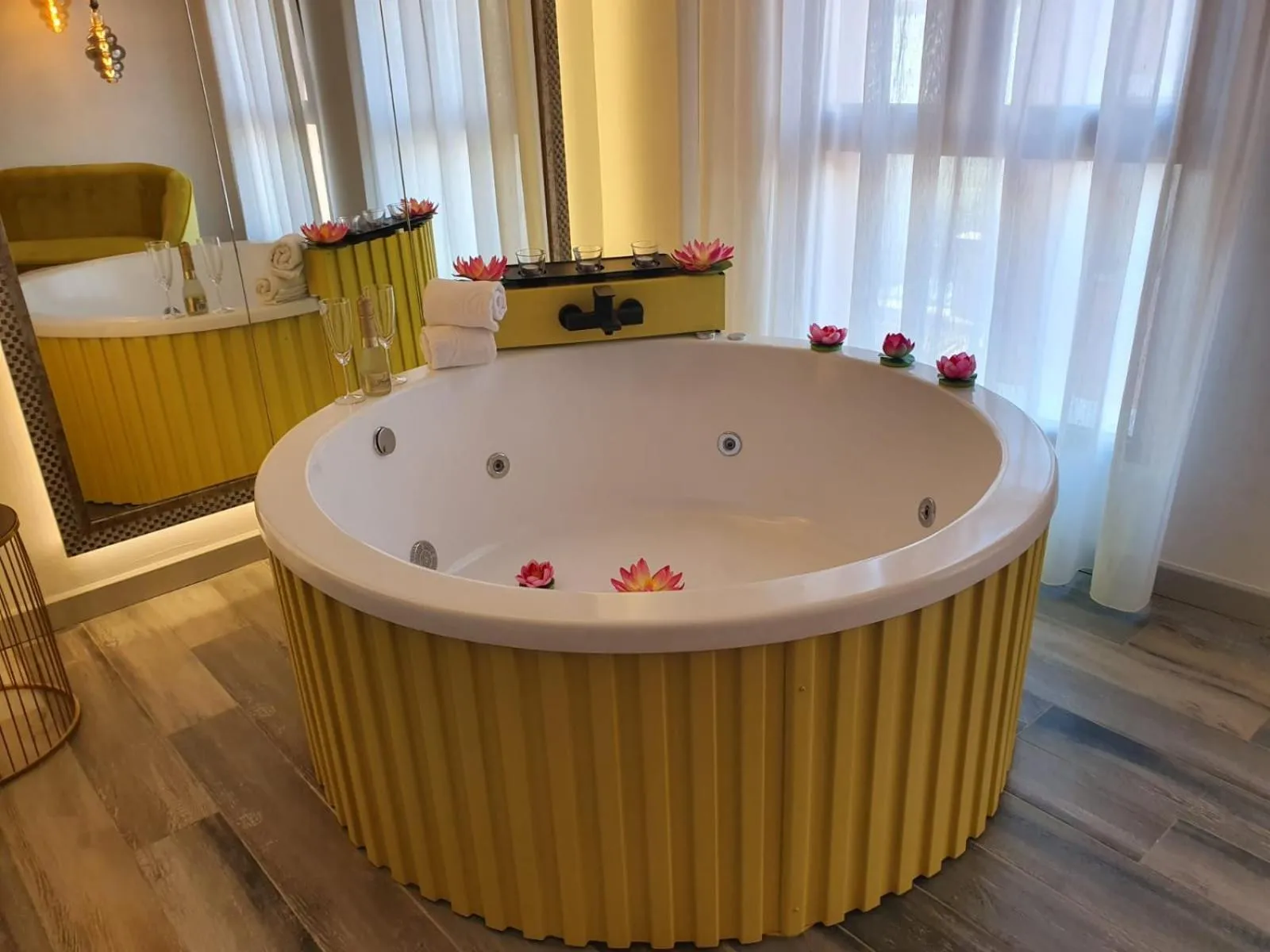 Hot Tub in Reina Victoria Prado Sastre