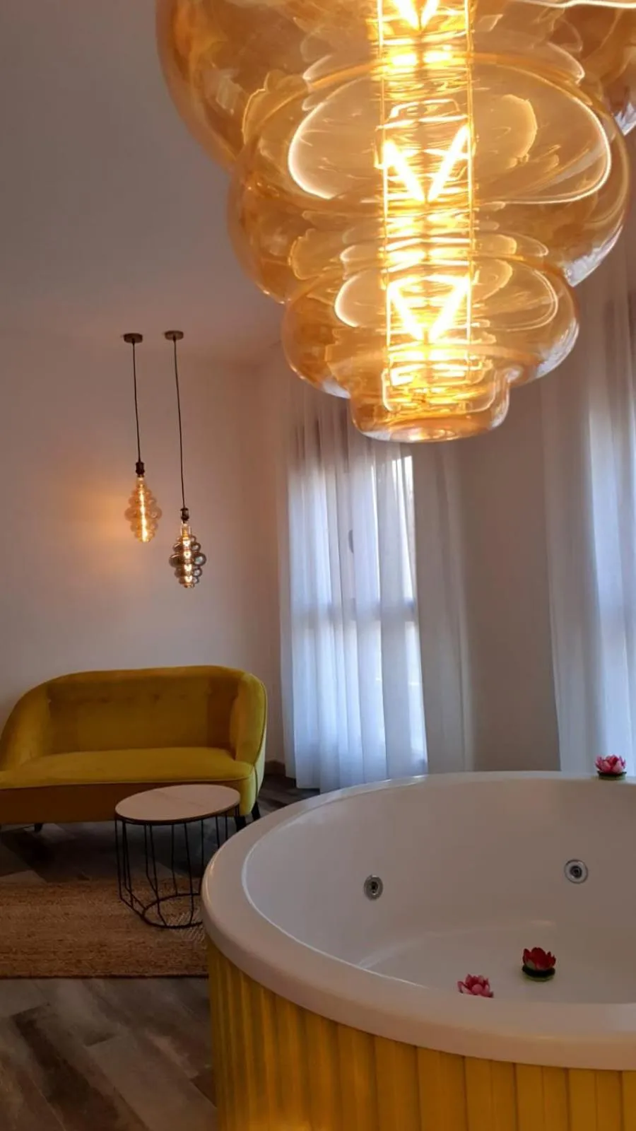 Photo of the whole room in Reina Victoria Prado Sastre