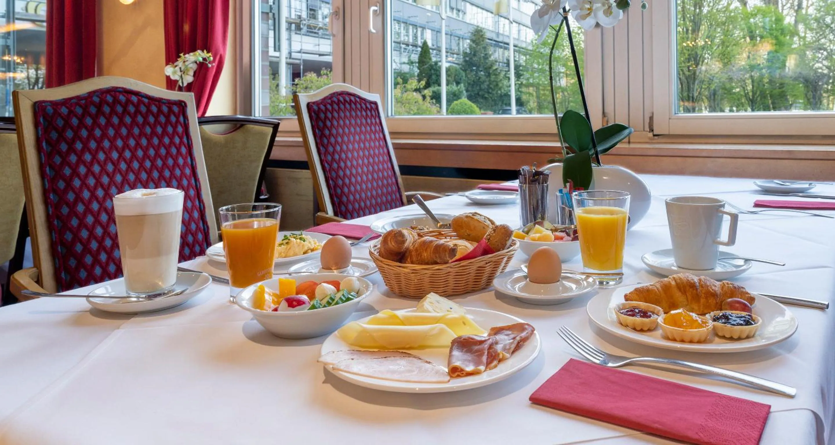 Restaurant/places to eat in PLAZA Premium Schwerin Sure Hotel Collection by Best Western