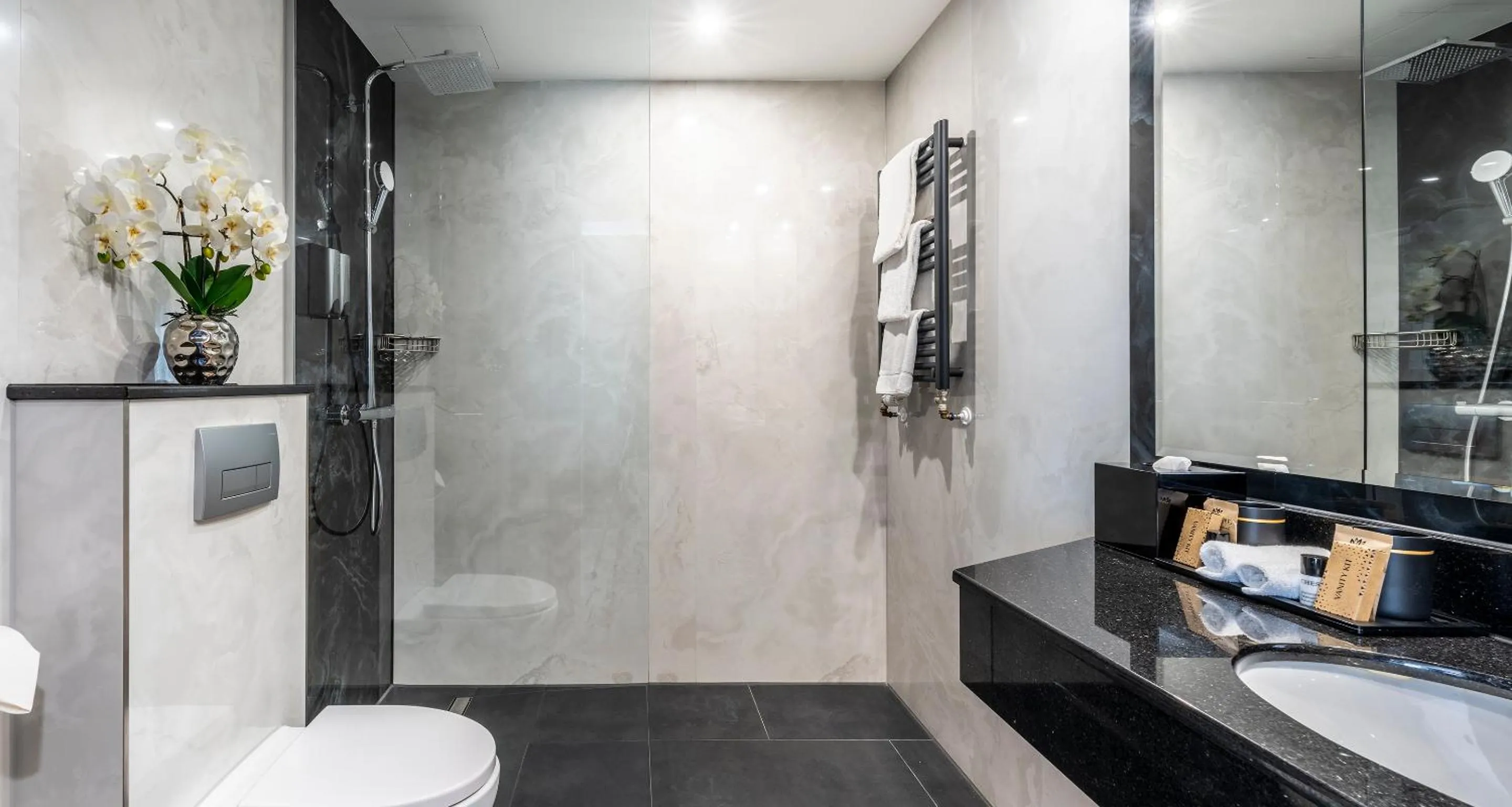 Shower in PLAZA Premium Schwerin Sure Hotel Collection by Best Western