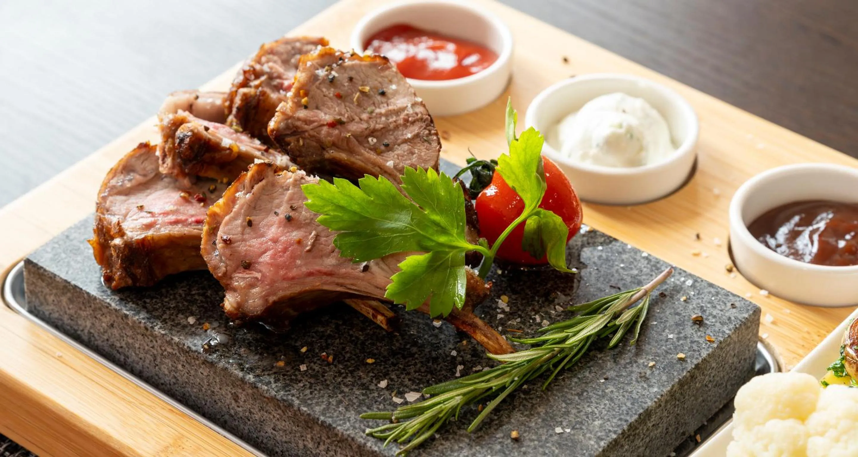 Food and drinks in PLAZA Premium Schwerin Sure Hotel Collection by Best Western