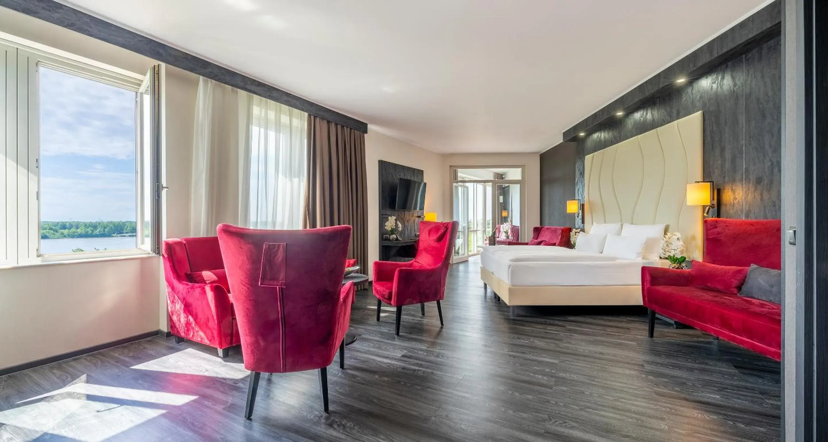 Bed in PLAZA Premium Schwerin Sure Hotel Collection by Best Western Bed in PLAZA Premium Schwerin Sure Hotel Collection by Best Western