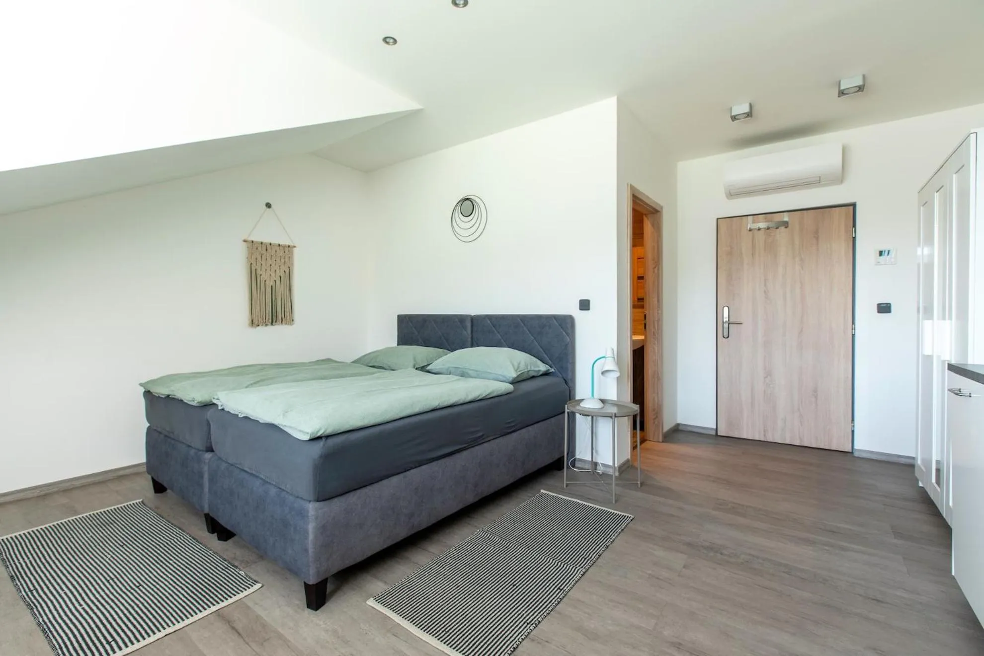 Bed in Restaurace Hotel Praha