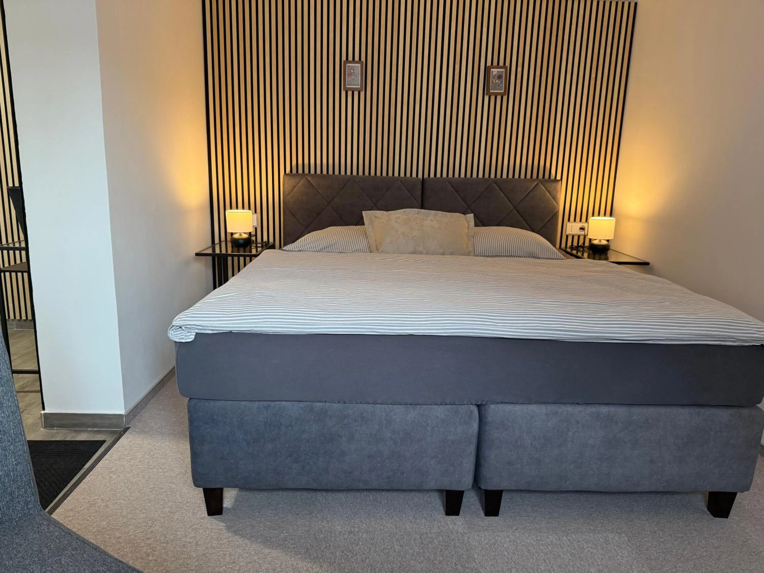 Bed in Restaurace Hotel Praha