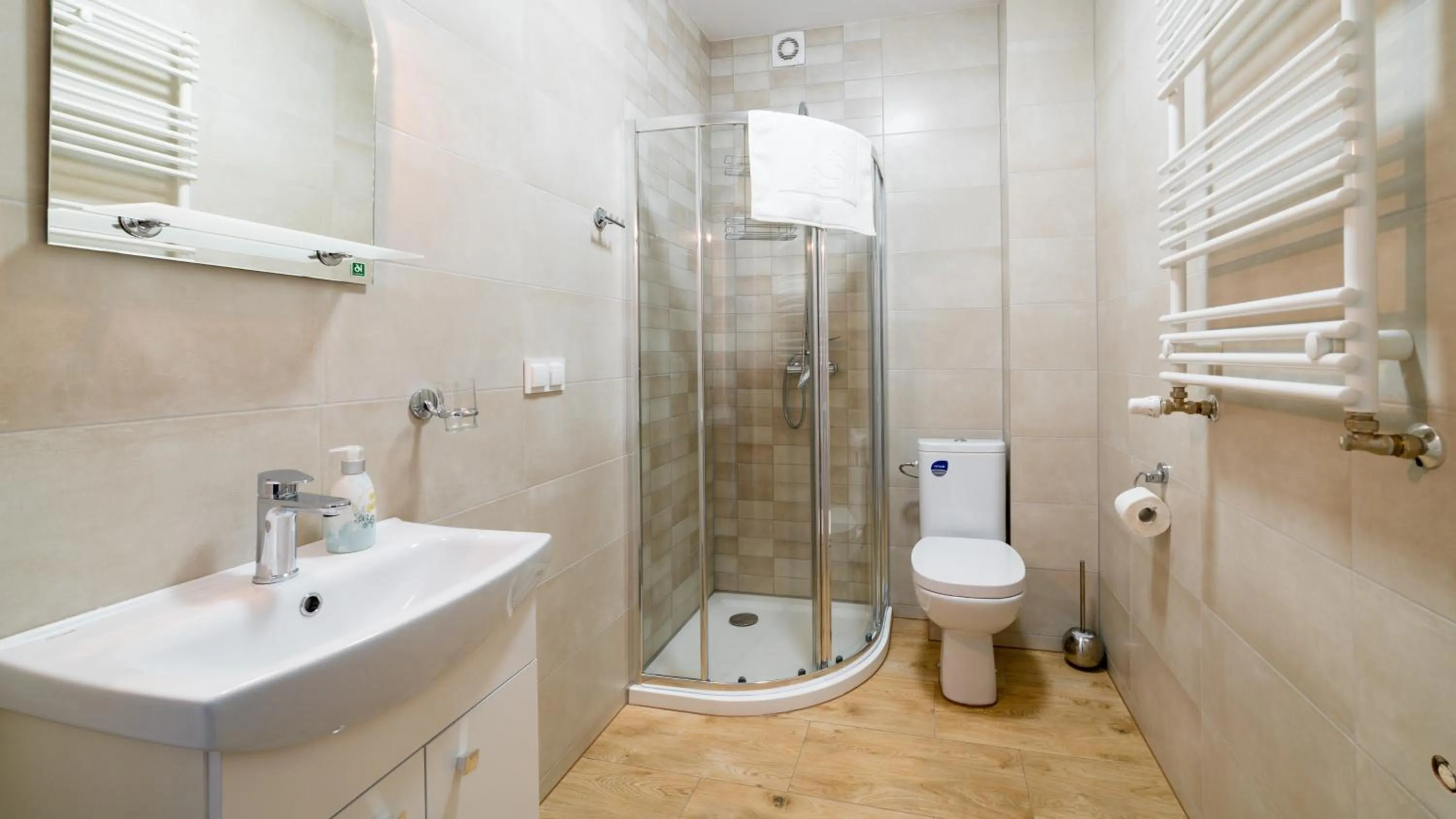 Shower in Holiday Mountain Residence, Sun & Snow