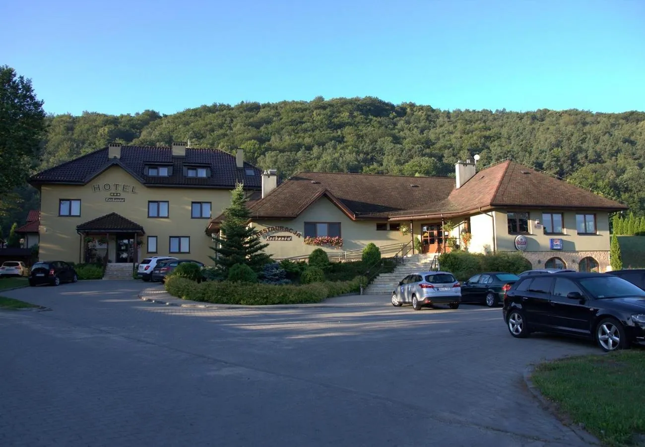 Property building in Hotel Kochanów