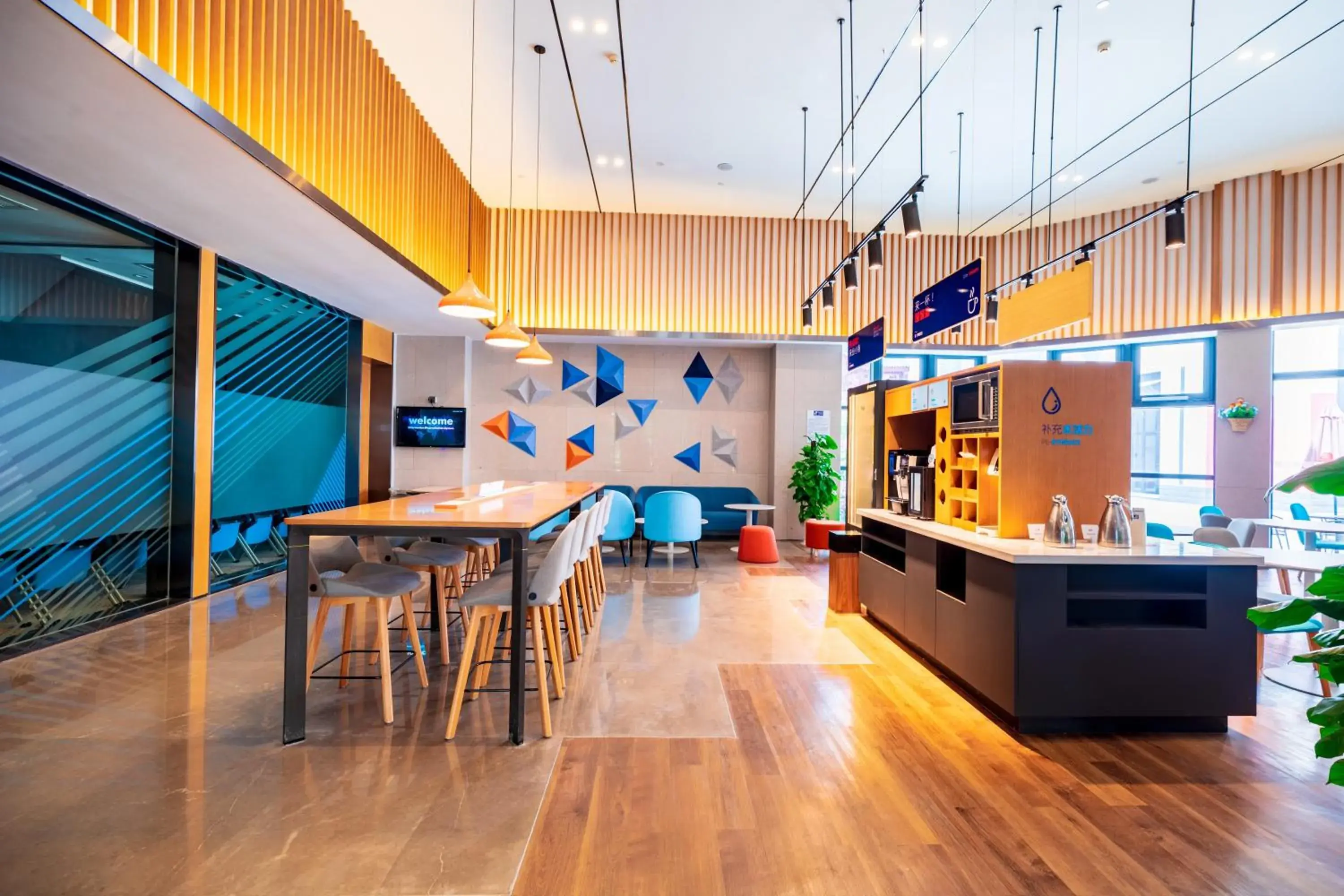 Restaurant/places to eat in Holiday Inn Express Pinghu by IHG Restaurant/places to eat in Holiday Inn Express Pinghu by IHG