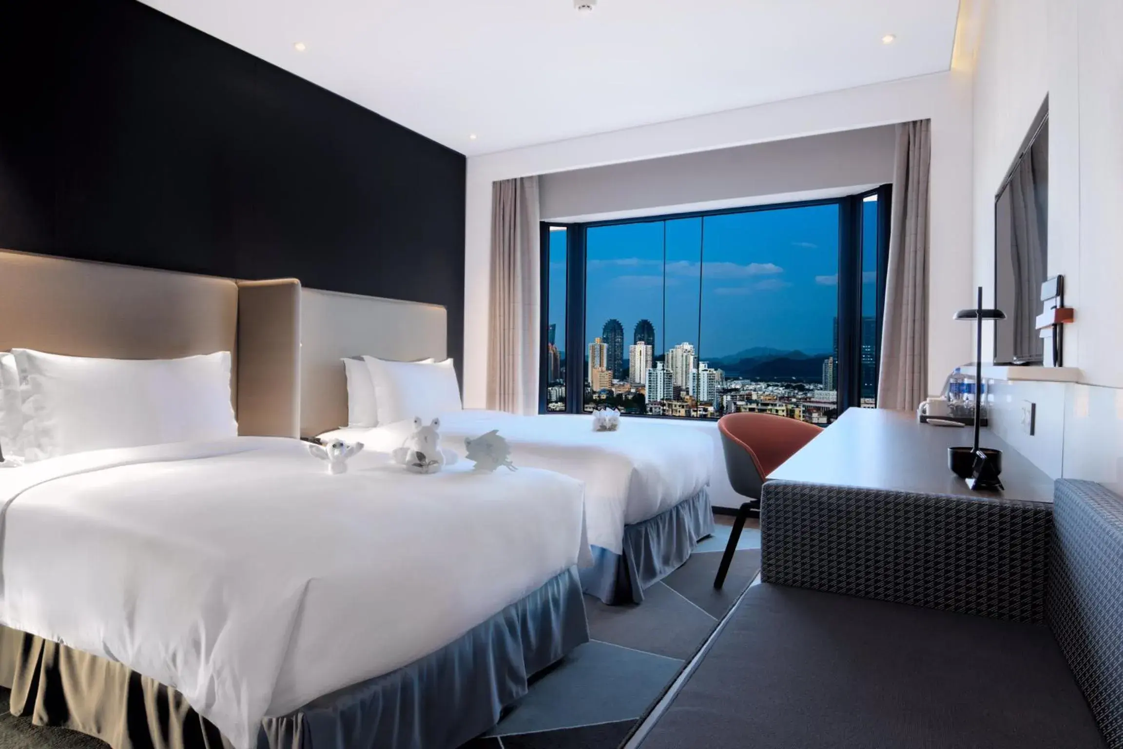 Bed in Holiday Inn Express Shenzhen Dongmen by IHG Bed in Holiday Inn Express Shenzhen Dongmen by IHG