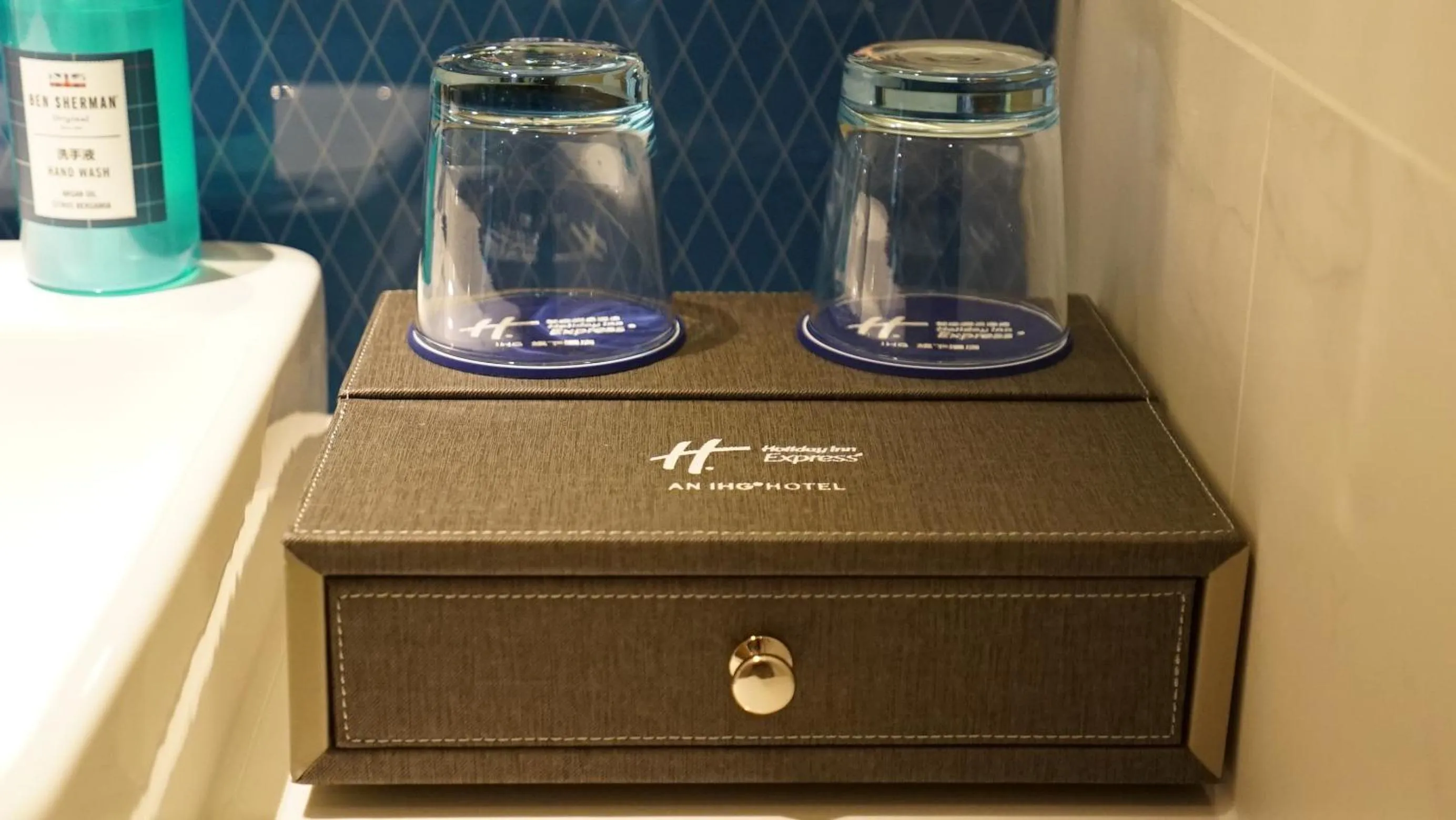 Holiday Inn Express Shenzhen Dongmen by IHG