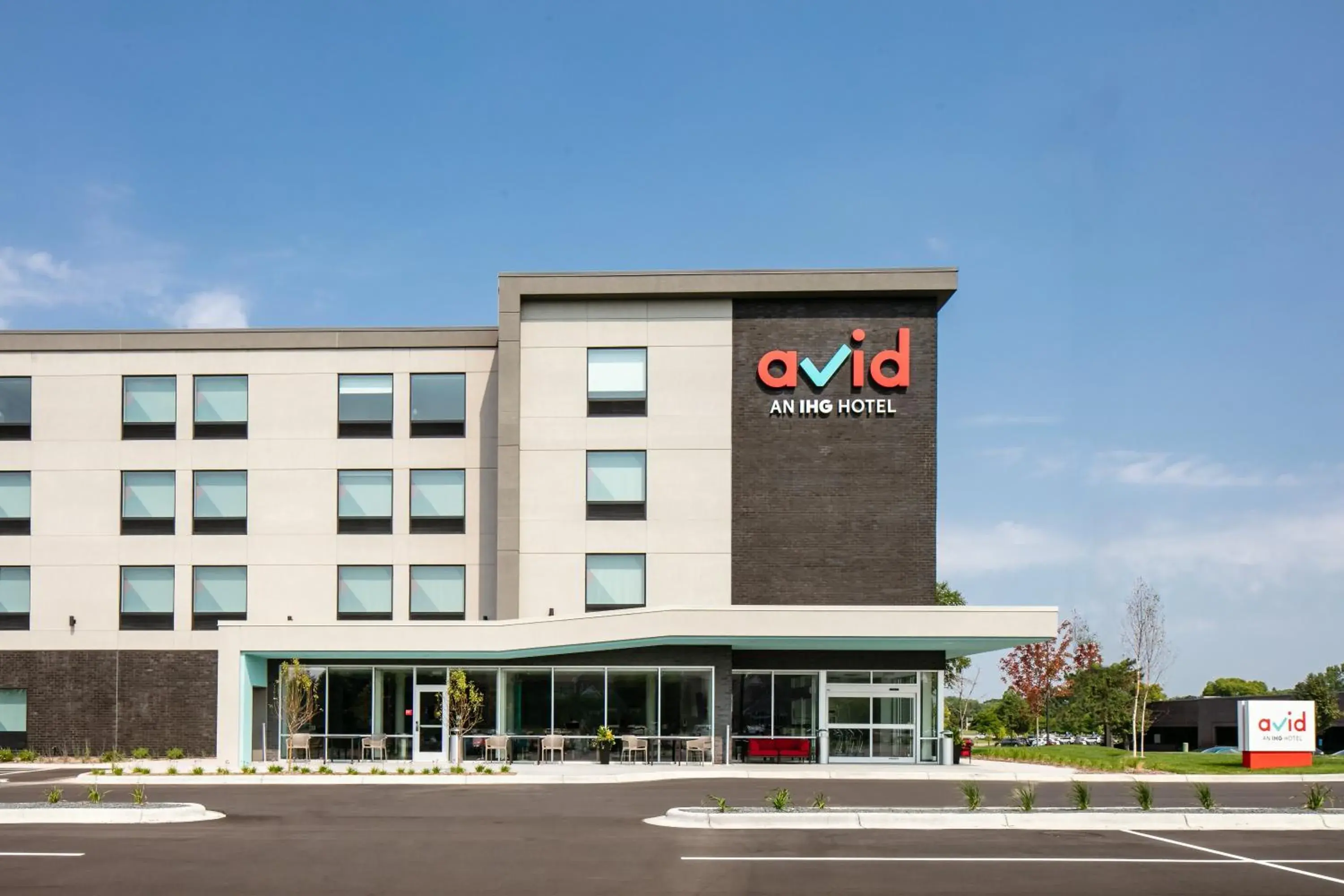 Property building in Avid Hotels - Roseville - Minneapolis North by IHG Property building in Avid Hotels - Roseville - Minneapolis North by IHG