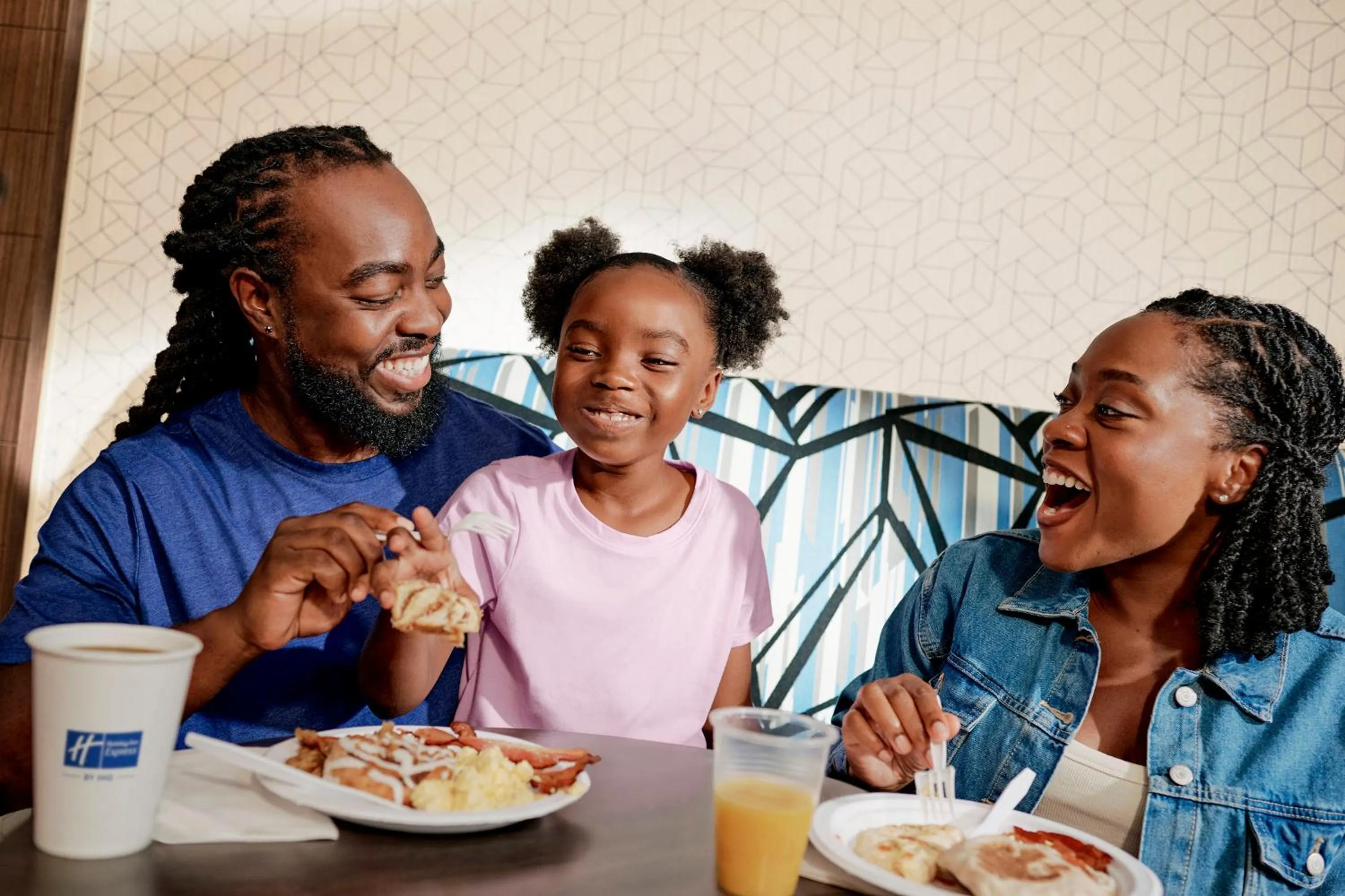 Restaurant/places to eat in Holiday Inn Express & Suites - Cedar Springs - Grand Rapids N by IHG