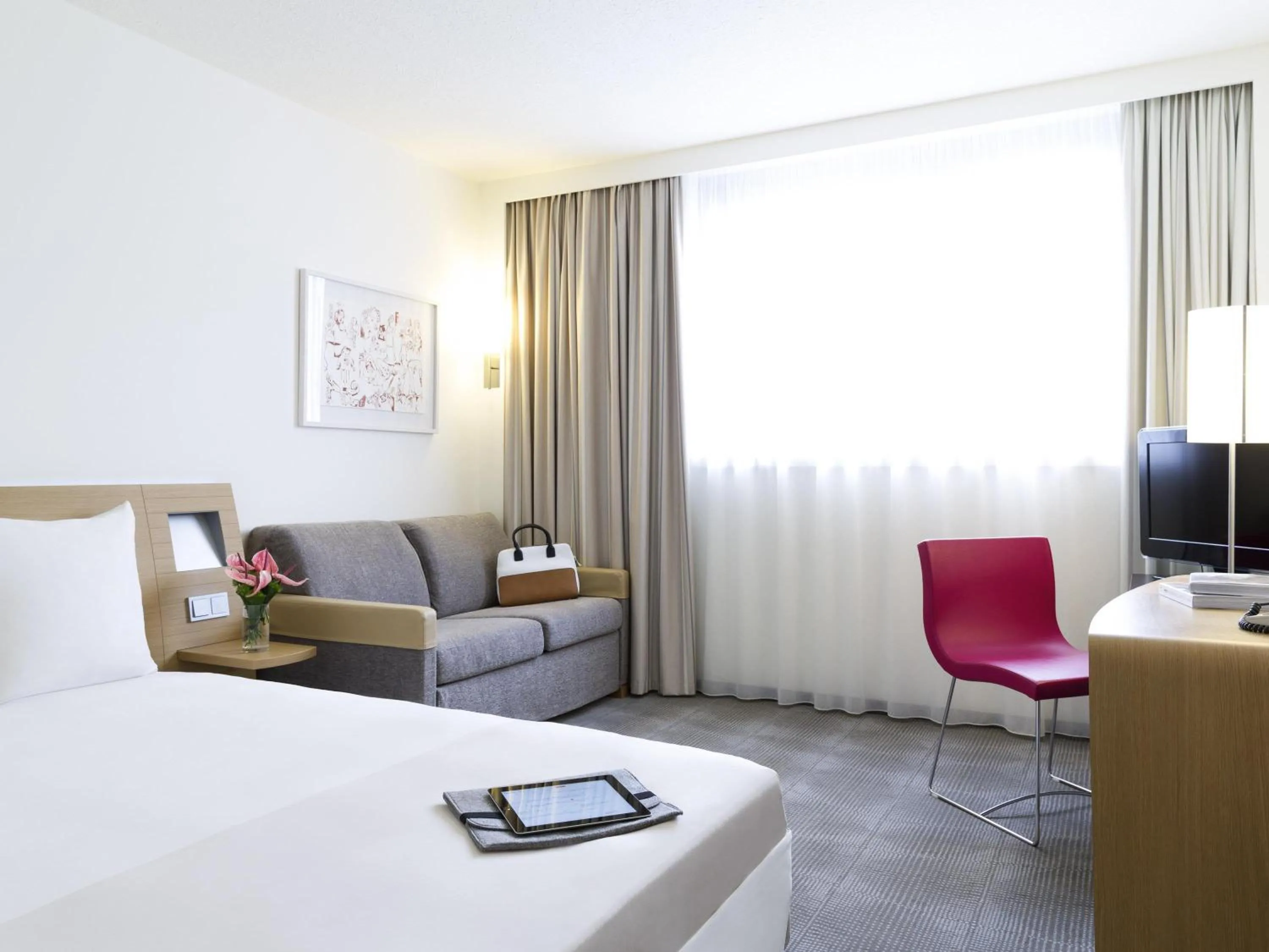 Bedroom, Bed in Novotel Frankfurt City