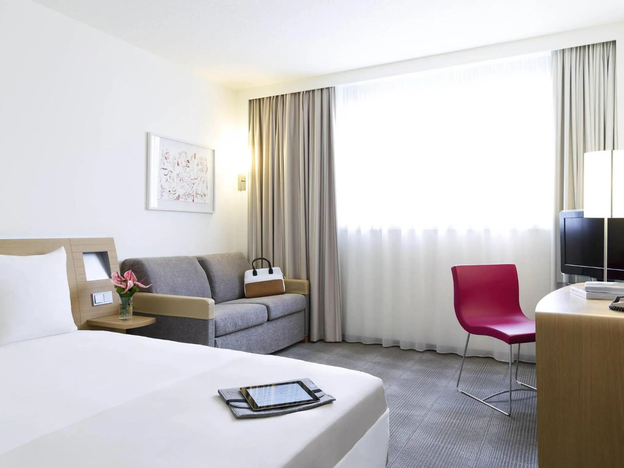 Bedroom, Bed in Novotel Frankfurt City