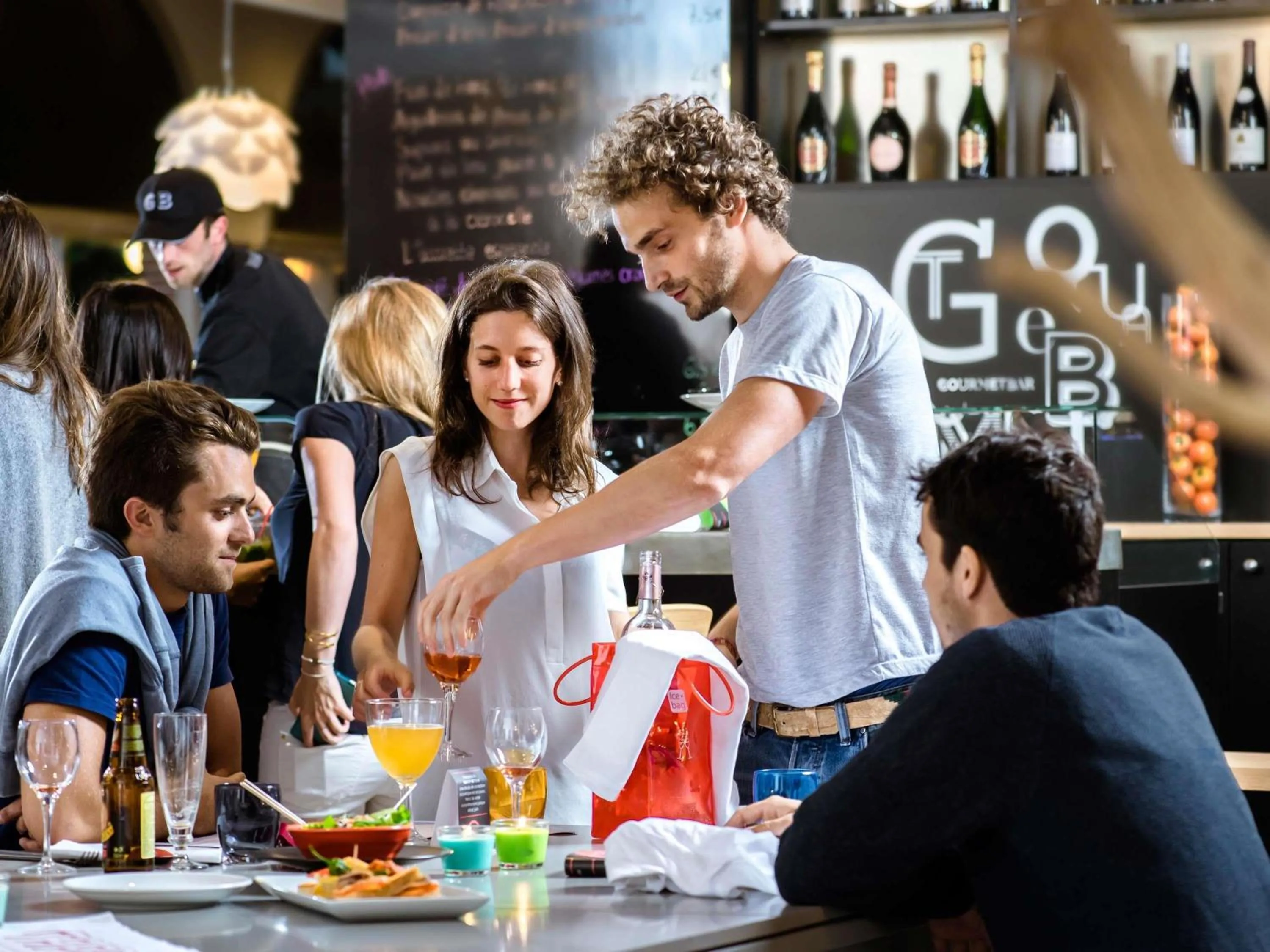 Lounge or bar in Novotel Frankfurt City