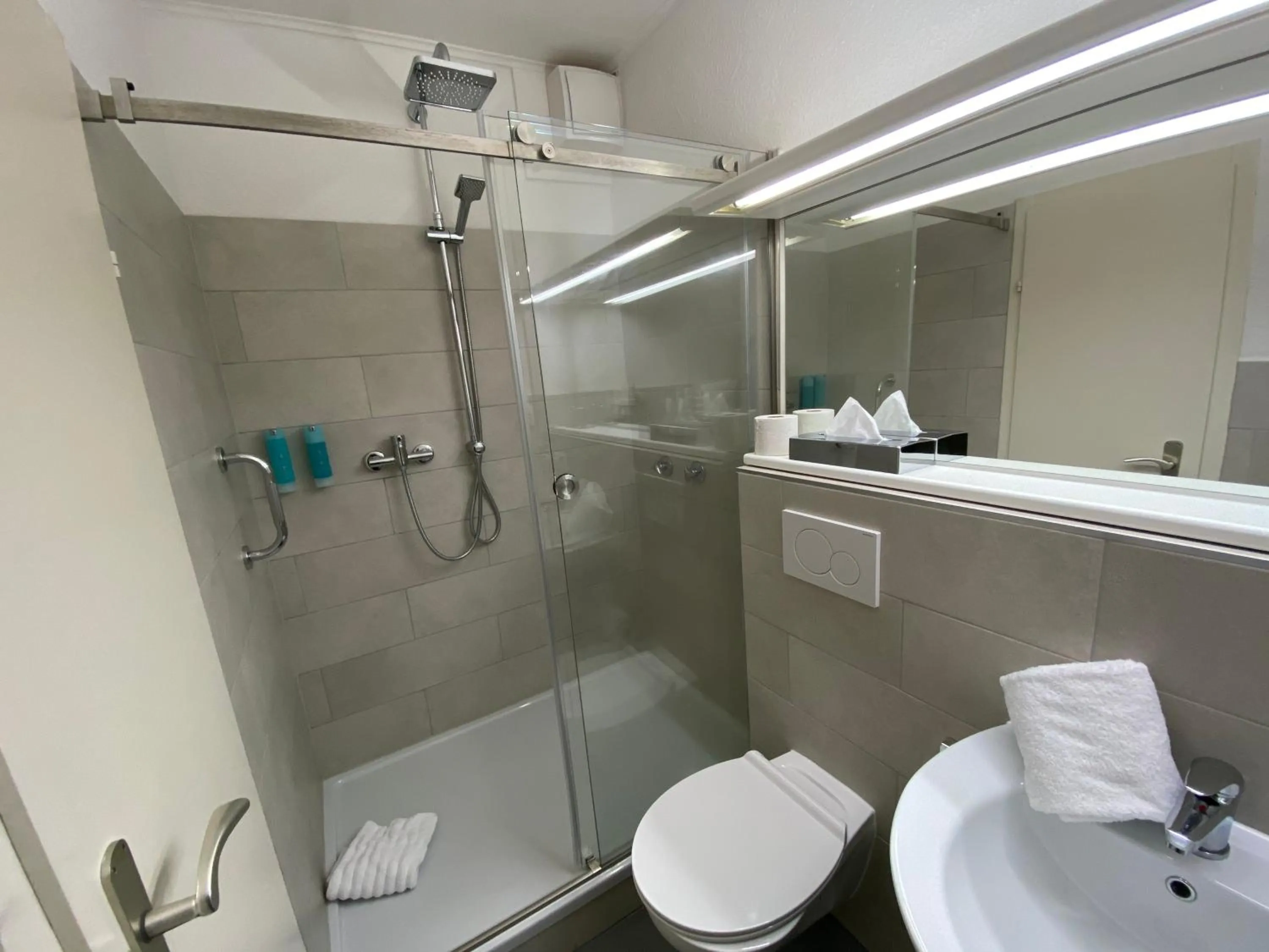 Bathroom in Hotel Flensburger Hof