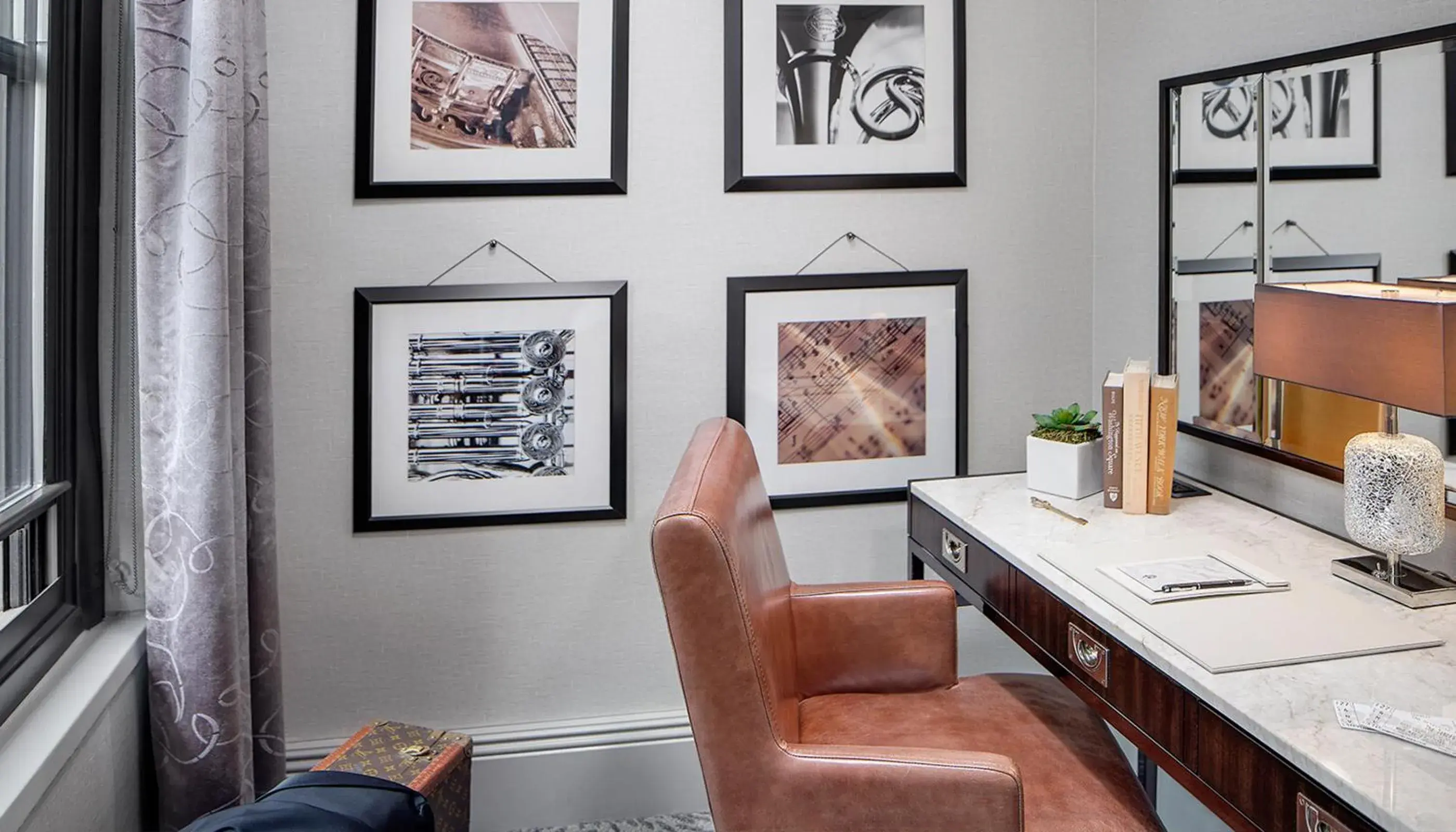 King Room - Disability Access in WestHouse Hotel New York King Room - Disability Access in WestHouse Hotel New York