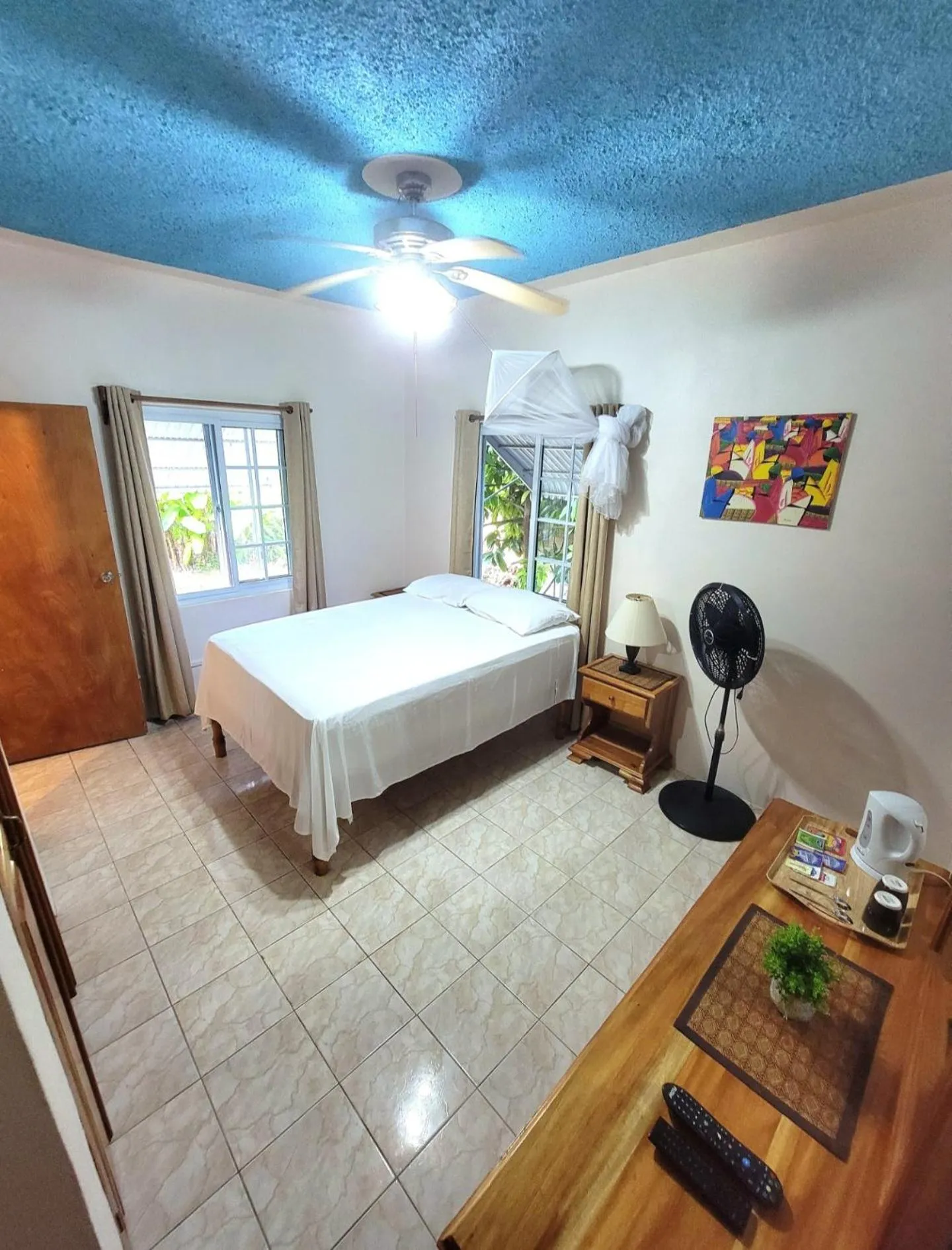 Bedroom, Bed in Green's Palace Jamaica