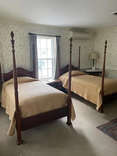 The Old Lyme Inn