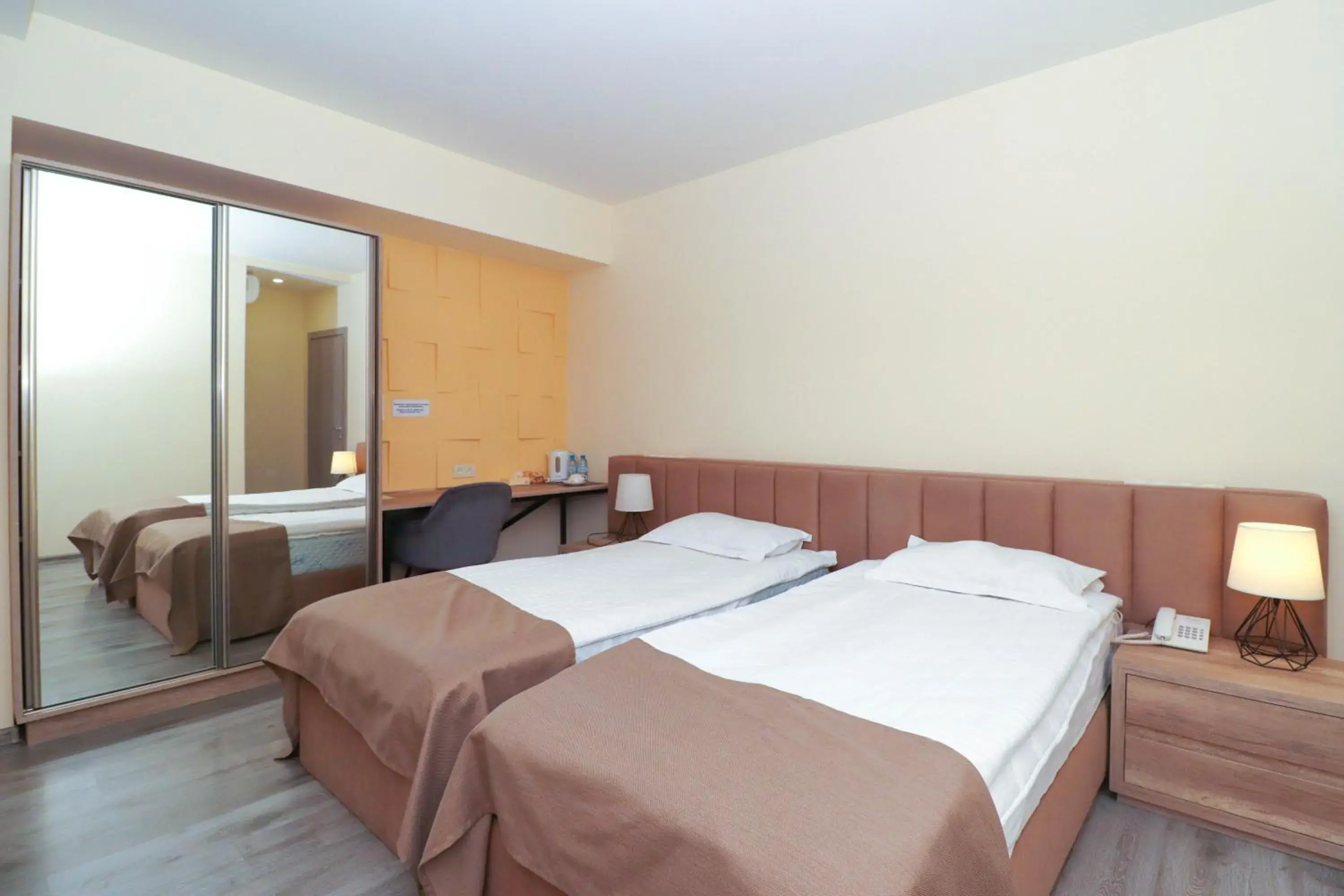 Double or Twin Room with Bathroom in MANDARIN Hotel Double or Twin Room with Bathroom in MANDARIN Hotel