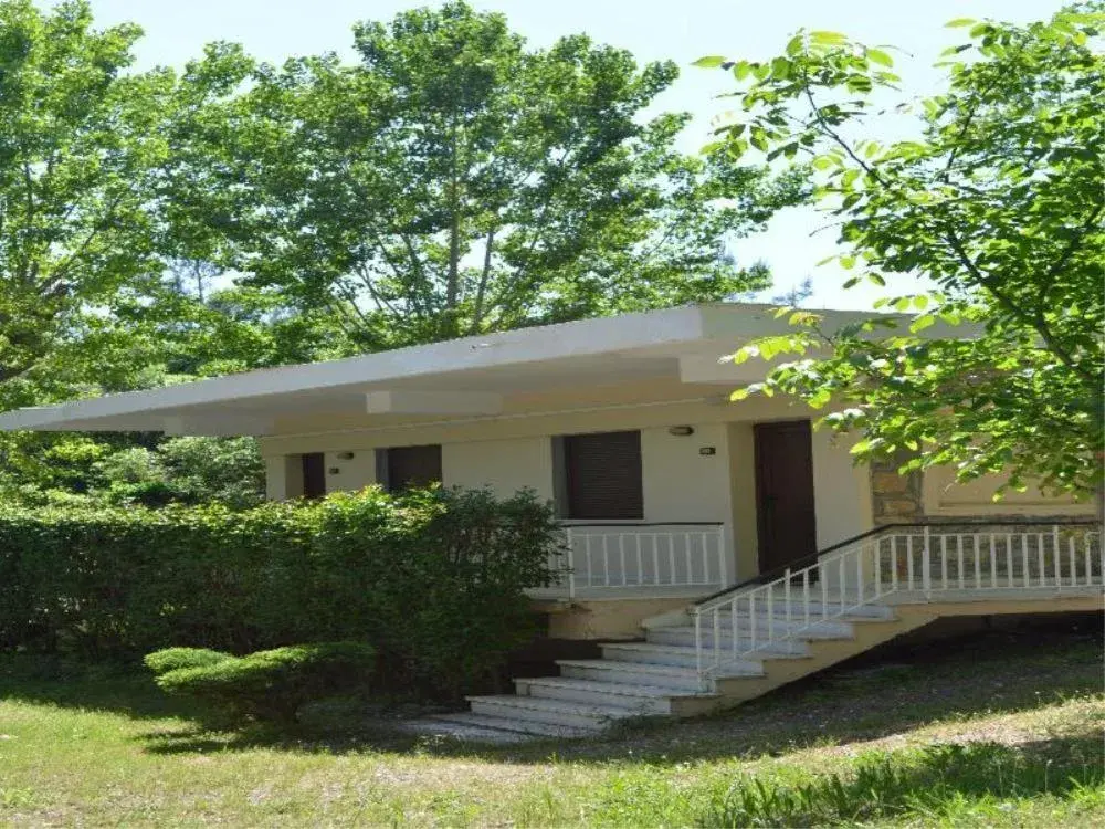 Property building in Olympios Zeus Property building in Olympios Zeus