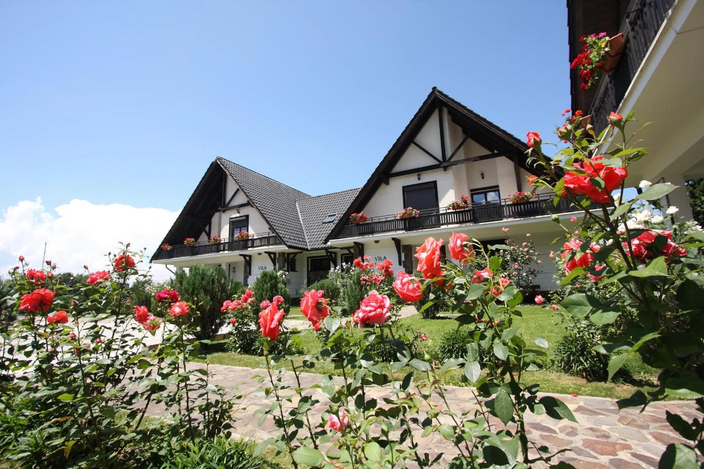 Property building in Complex Vile- Milana M Residence