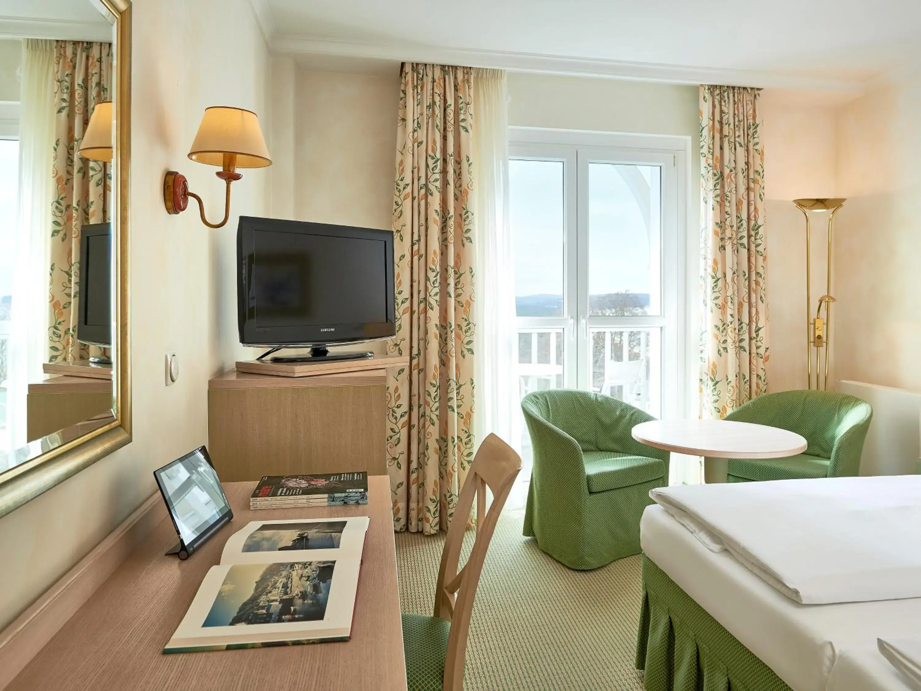 Doppelzimmer seeseitig mit Balkon - single occupancy in aja Nordperd & Villen Göhren Doppelzimmer seeseitig mit Balkon - single occupancy in aja Nordperd & Villen Göhren