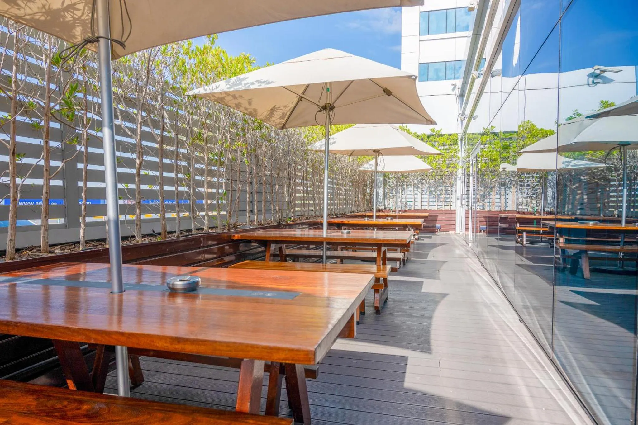 Restaurant/places to eat in Premier Inn Abu Dhabi Airport Business Park