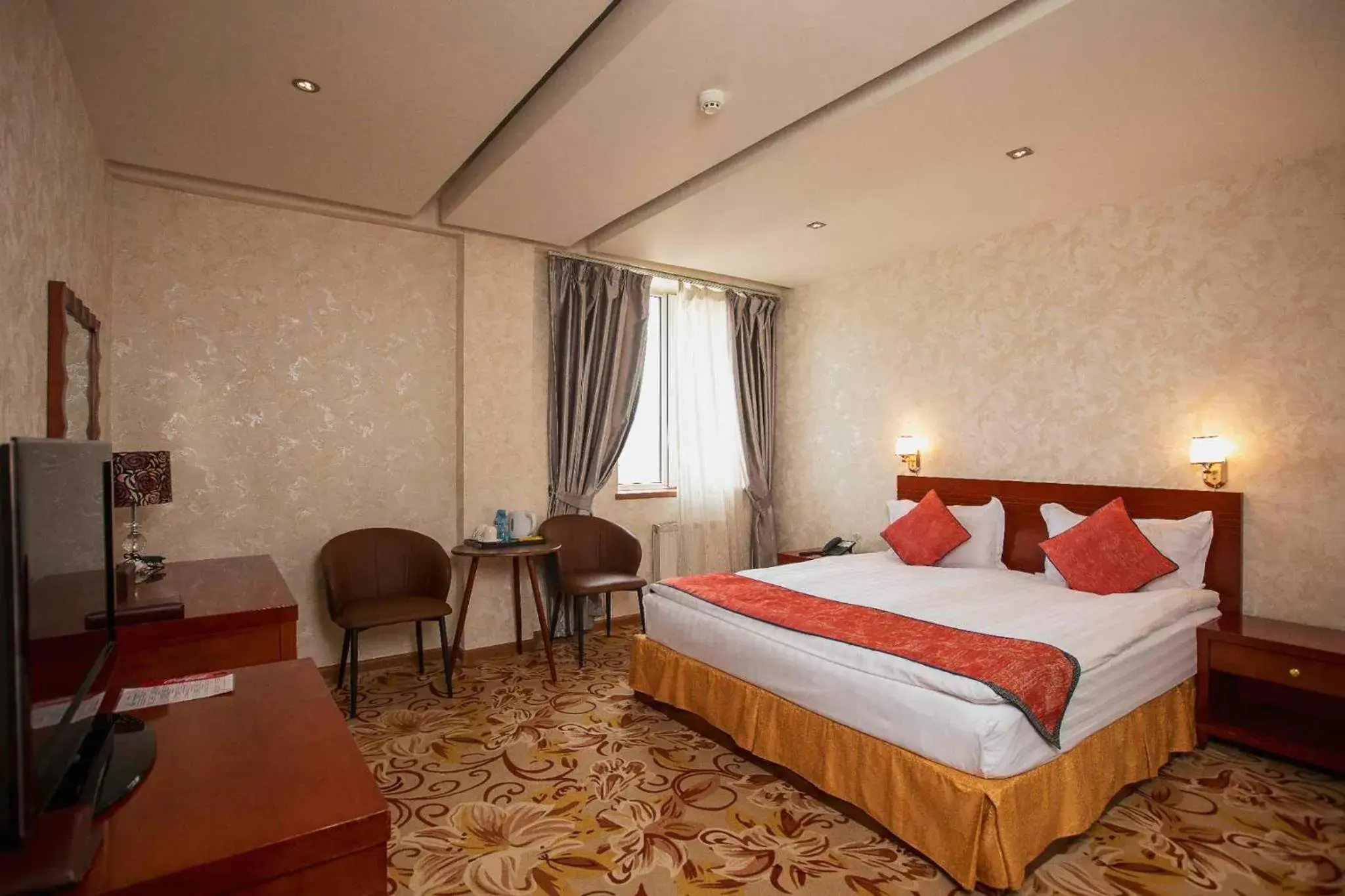 Standard King Room in UB City Hotel Standard King Room in UB City Hotel