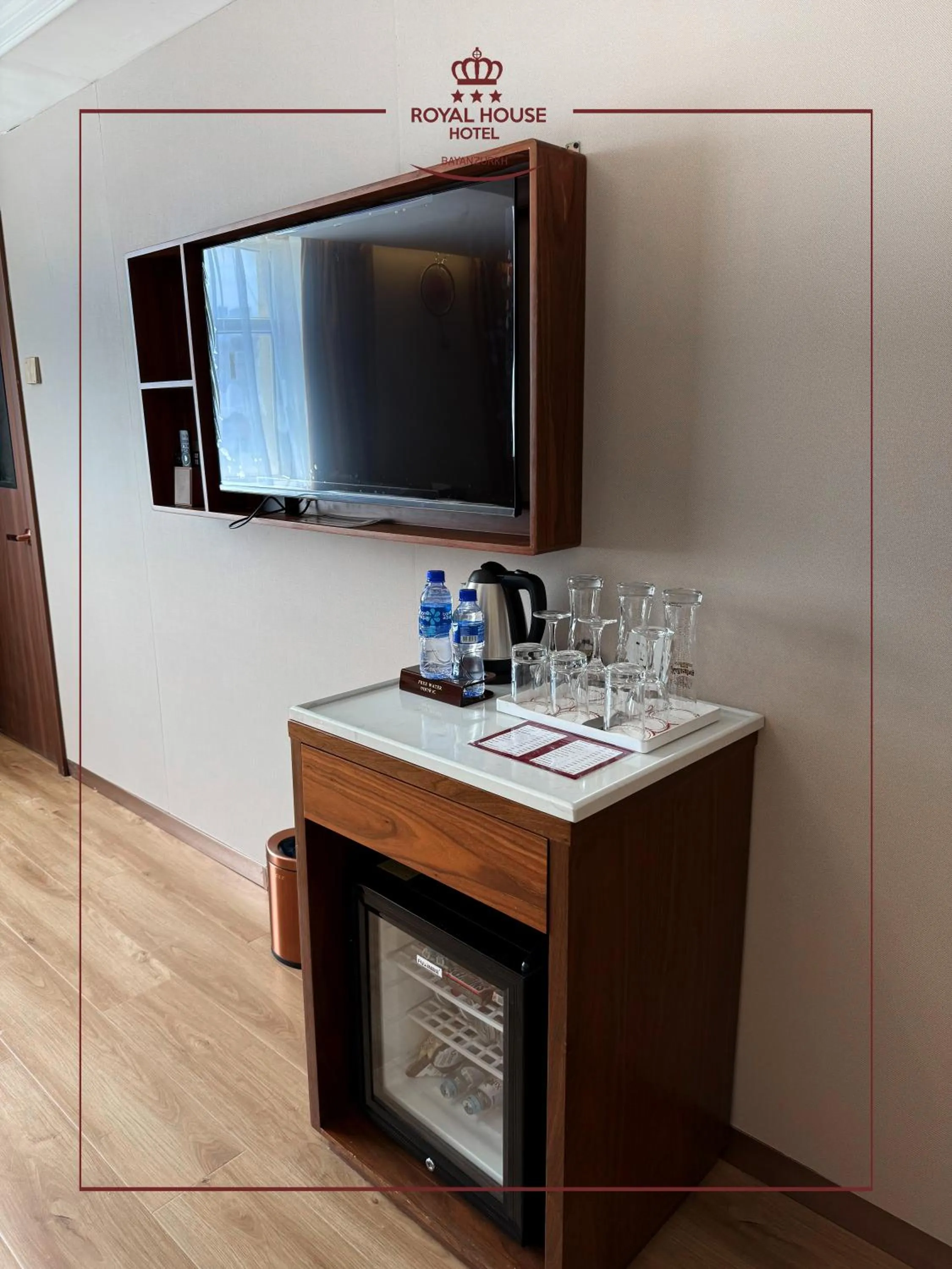 Coffee/tea facilities in Royal House Hotel