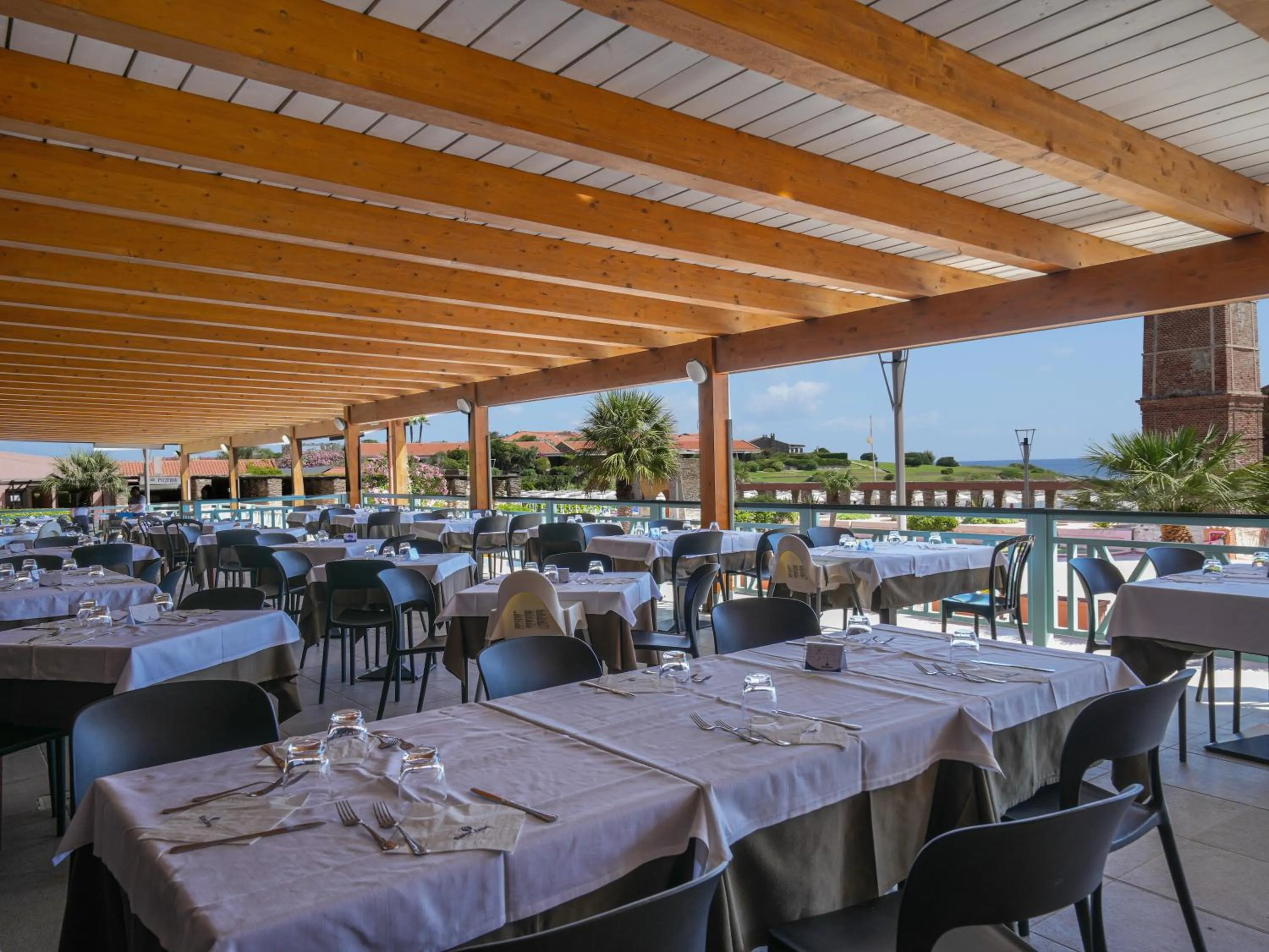 Restaurant/places to eat in Le Tonnare di Stintino - Beach Resort