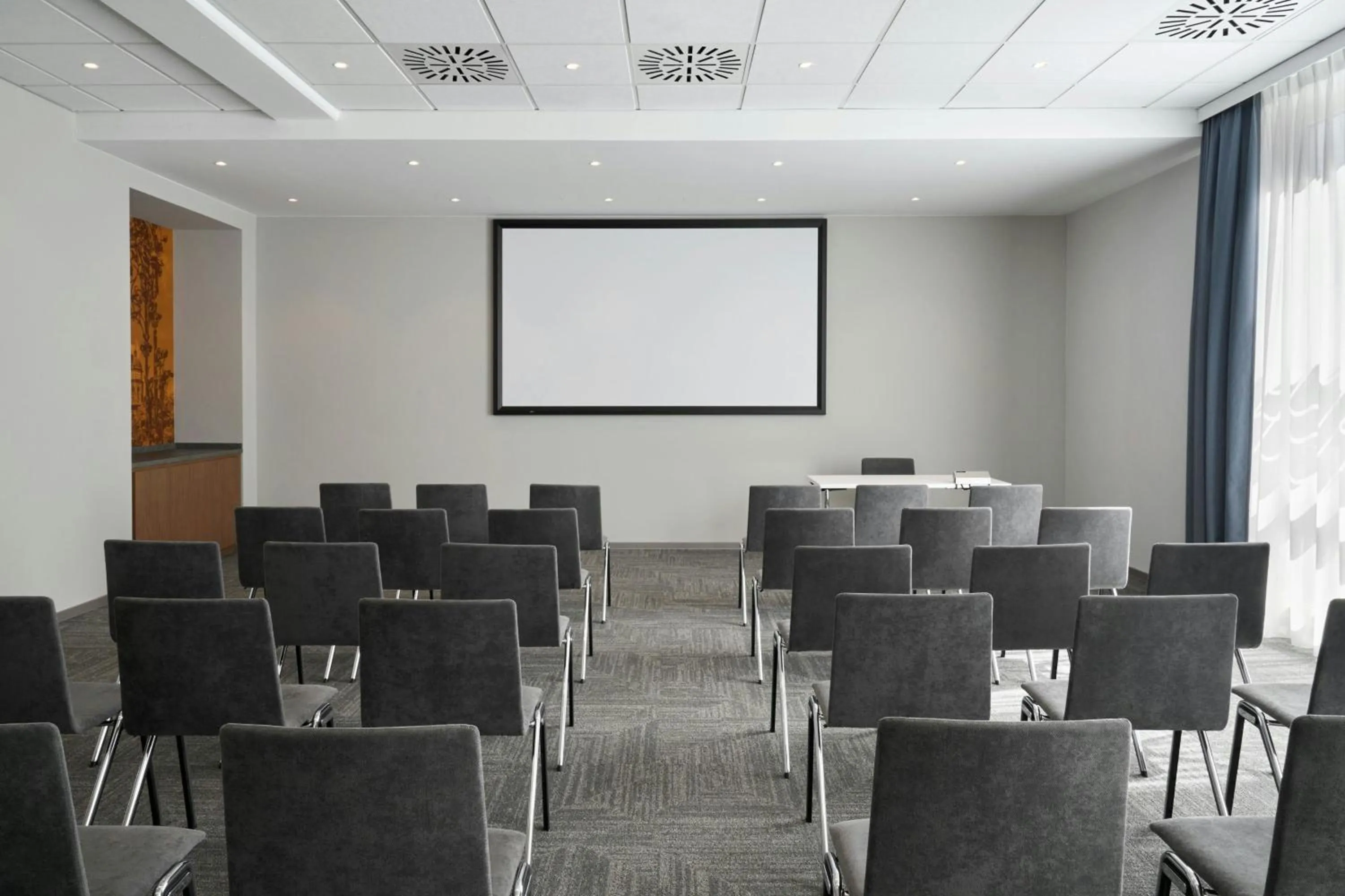 Meeting/conference room in Four Points Flex by Sheraton Göttingen