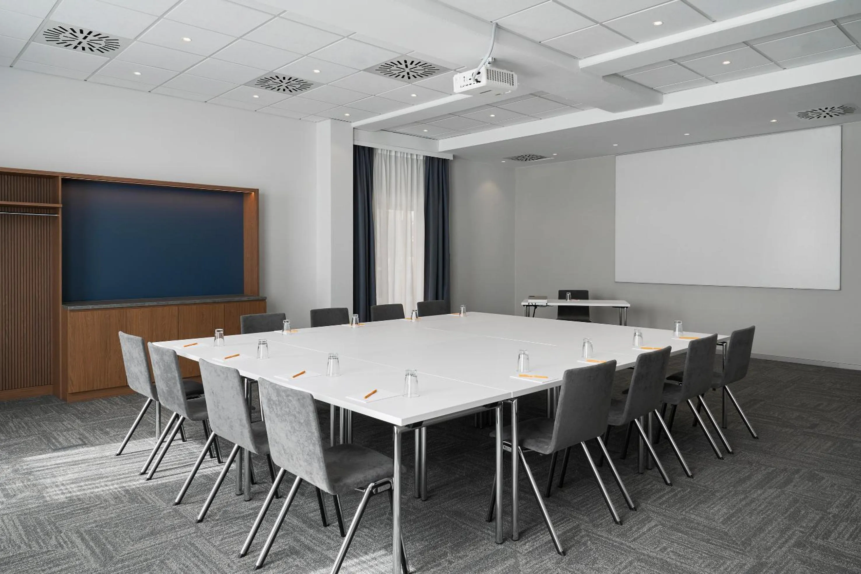Meeting/conference room in Four Points Flex by Sheraton Göttingen