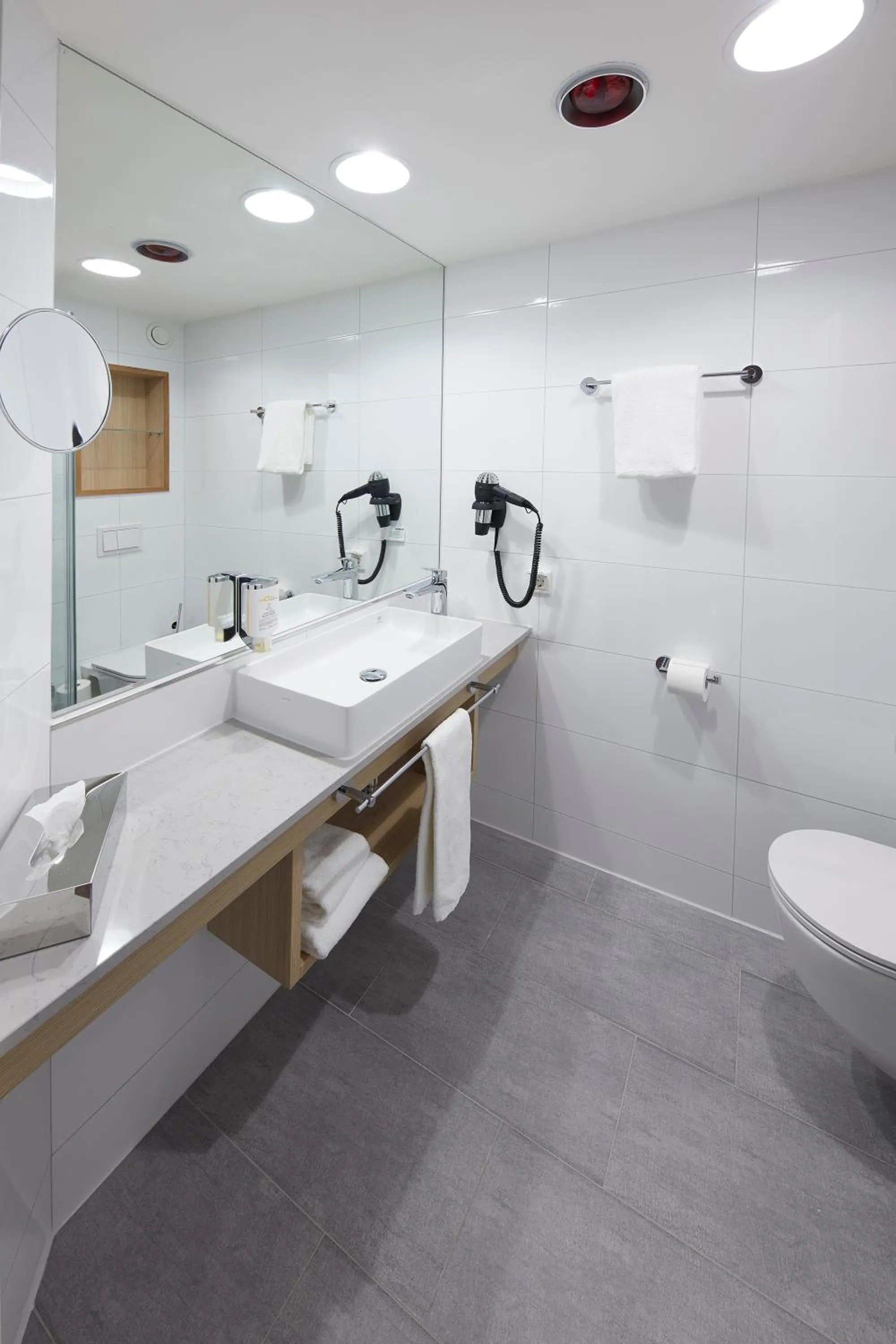 Business Double Room in Four Points Flex by Sheraton Göttingen