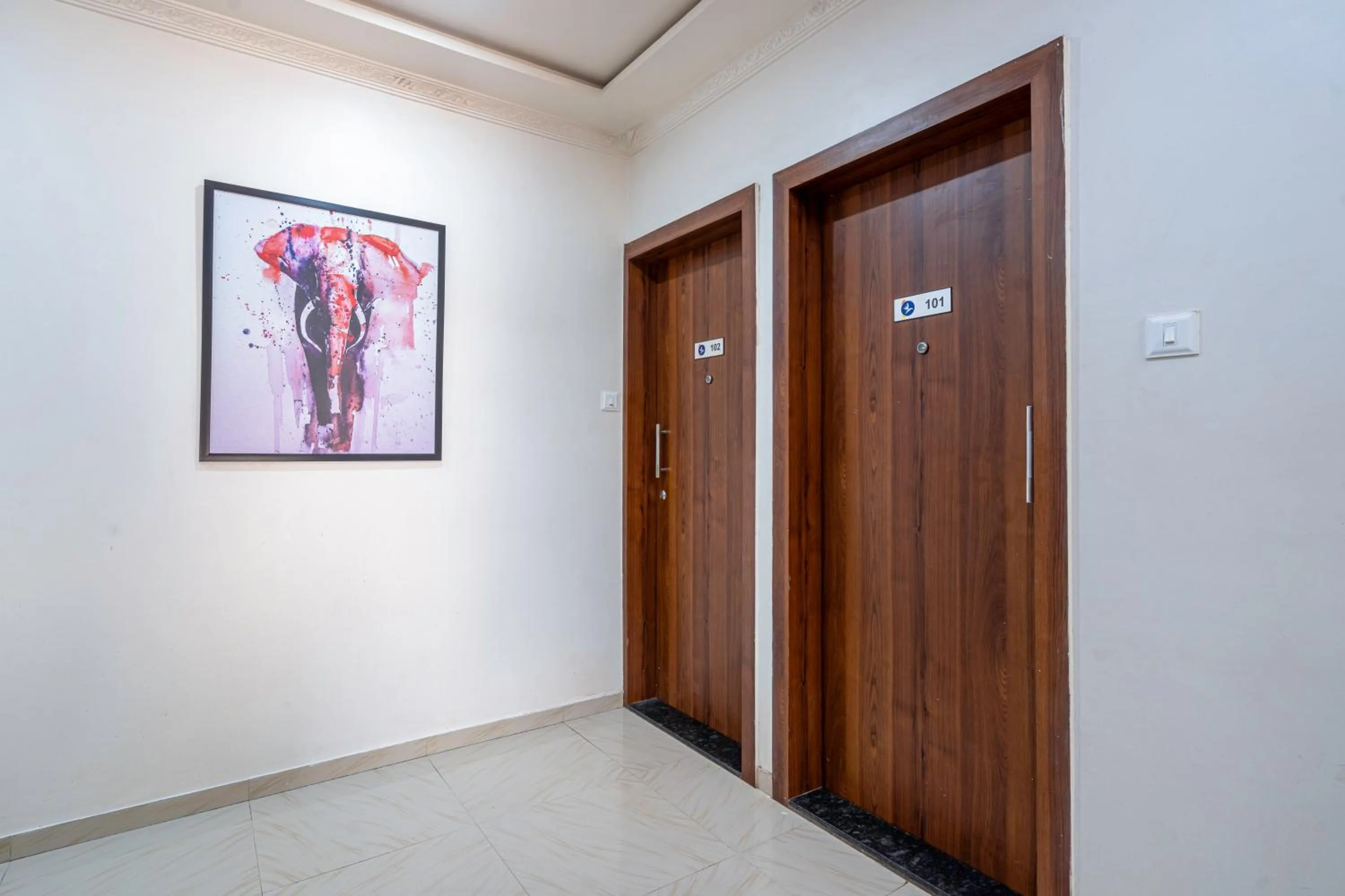 Hotel StayBird - Nest, Kharadi