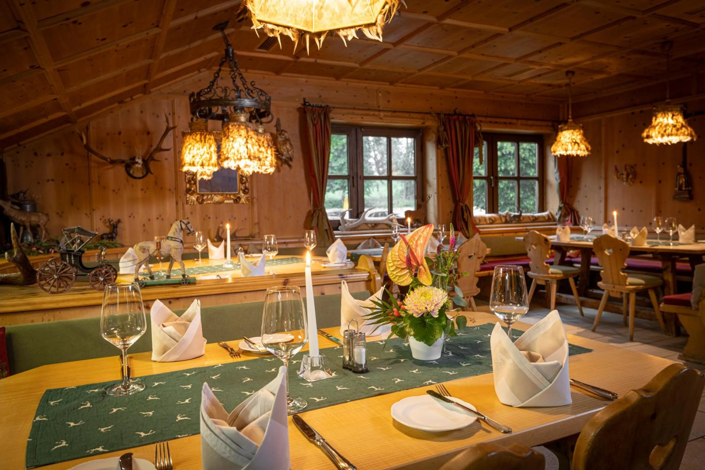 Restaurant/places to eat in Schmelmer Hof Hotel & Resort