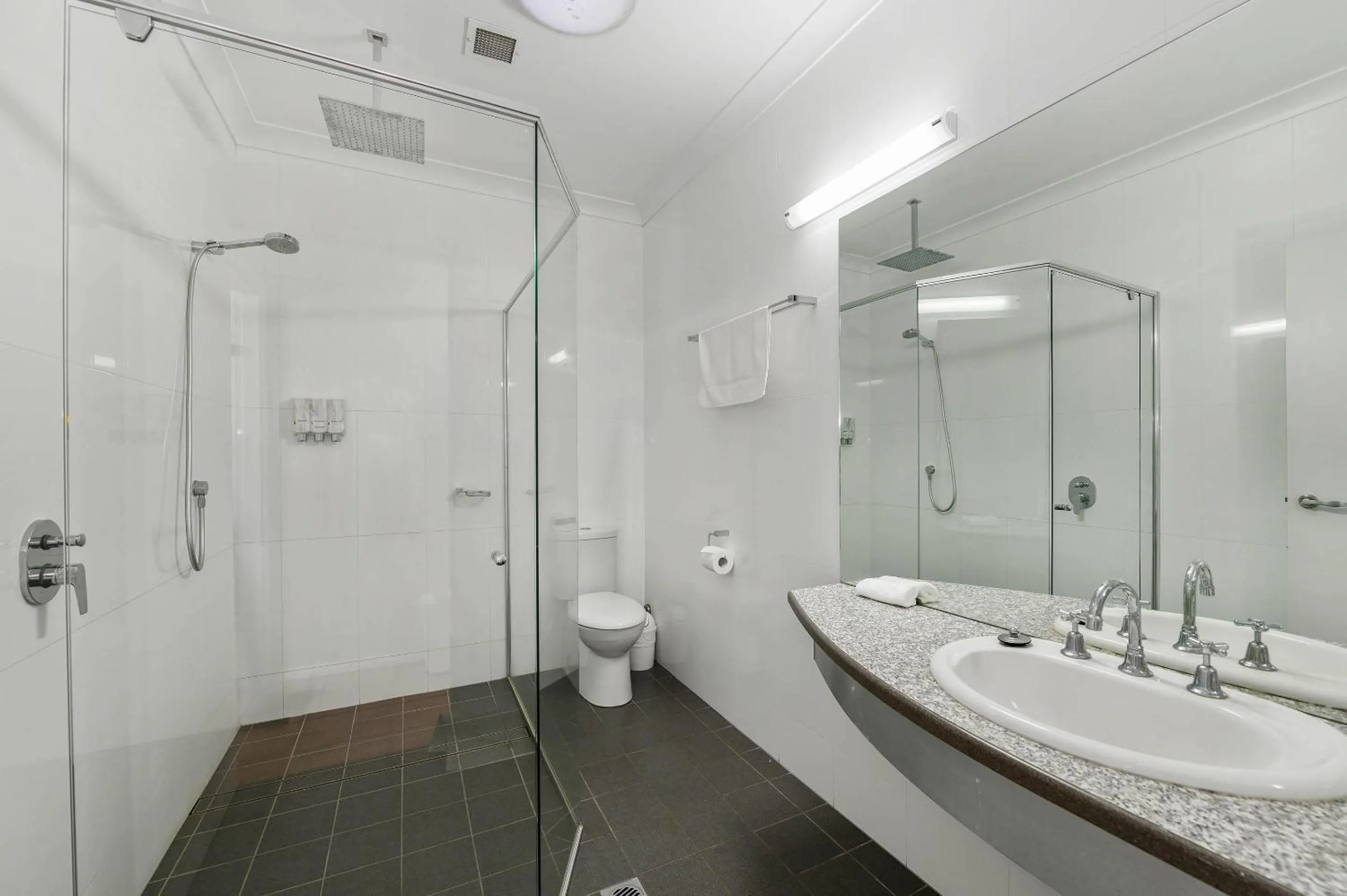 Bedroom in Comfort Inn Grafton