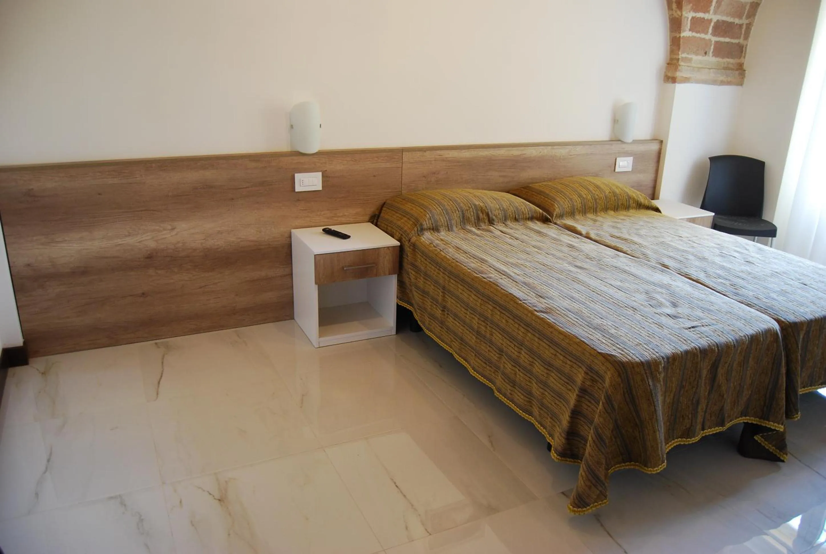 Photo of the whole room, Bed in Residence Borgo Offida