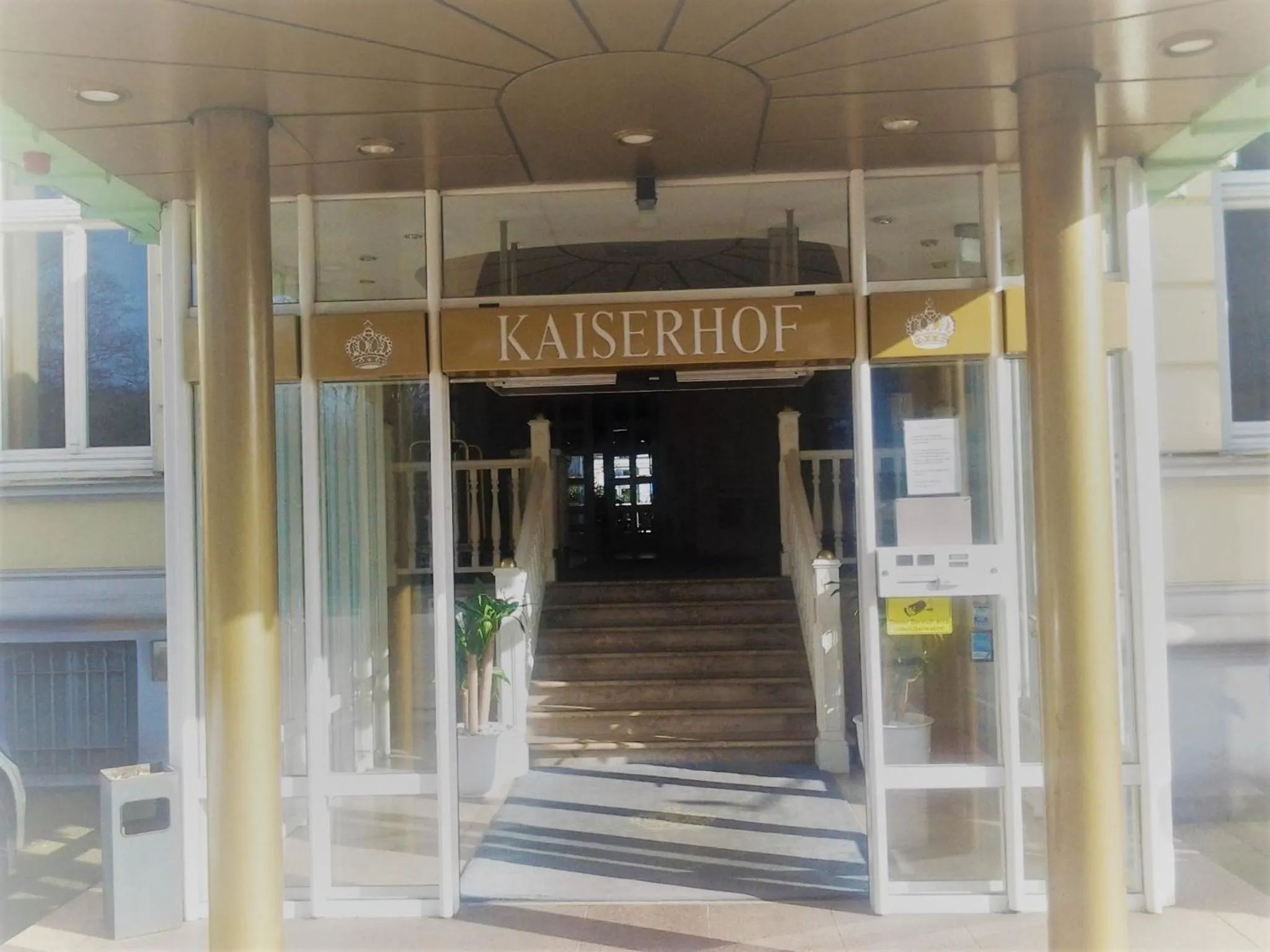 Facade/entrance in Hotel Kaiserhof
