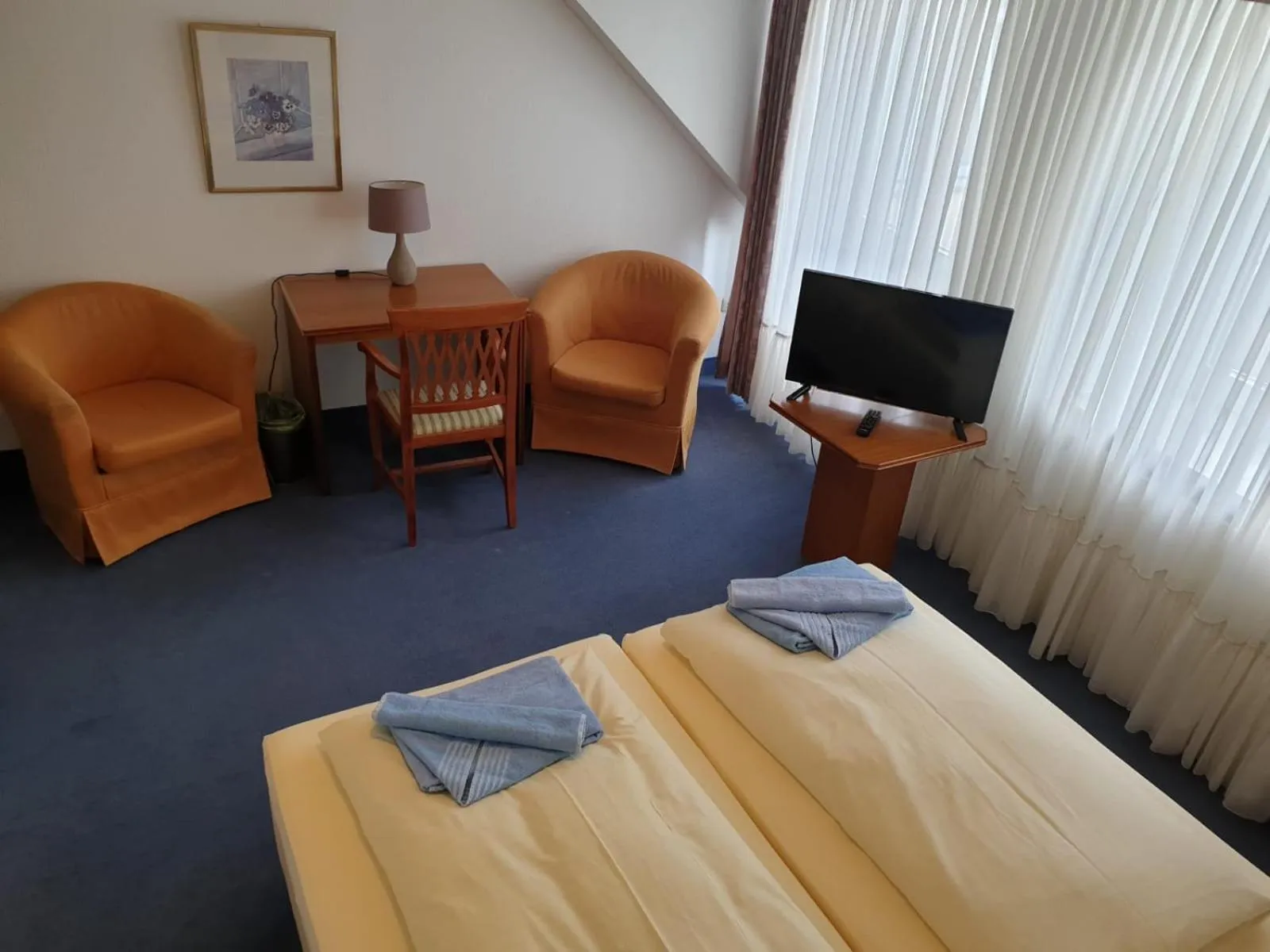 Photo of the whole room, Bed in Hotel Kaiserhof