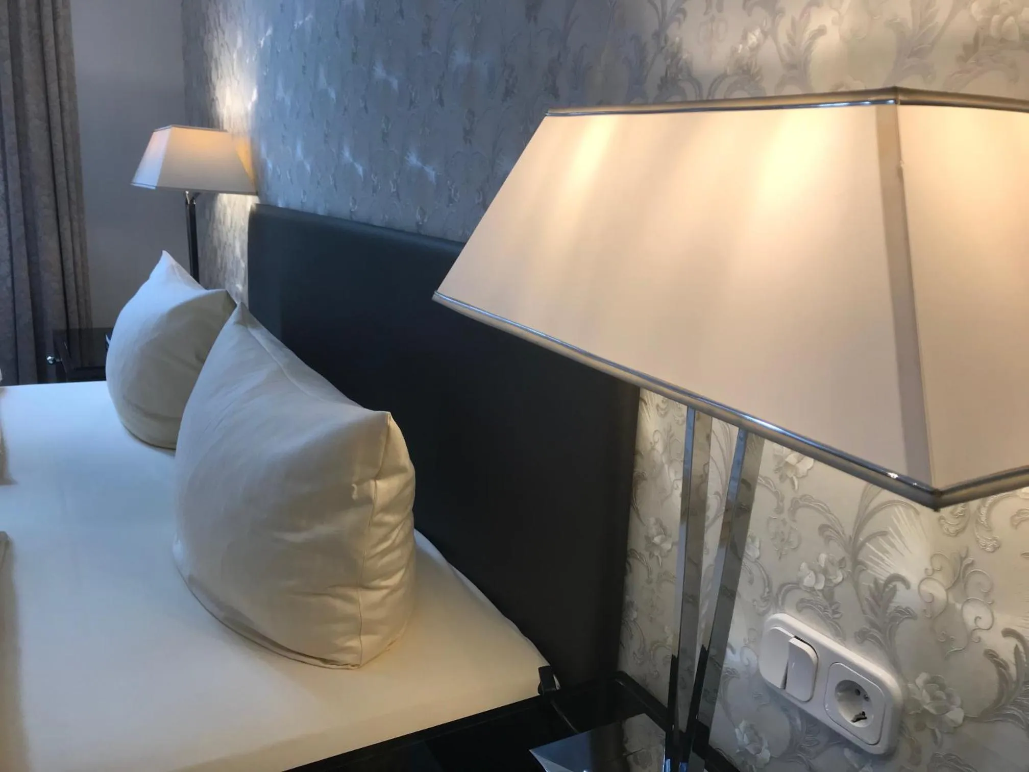 Other, Bed in Hotel Kaiserhof