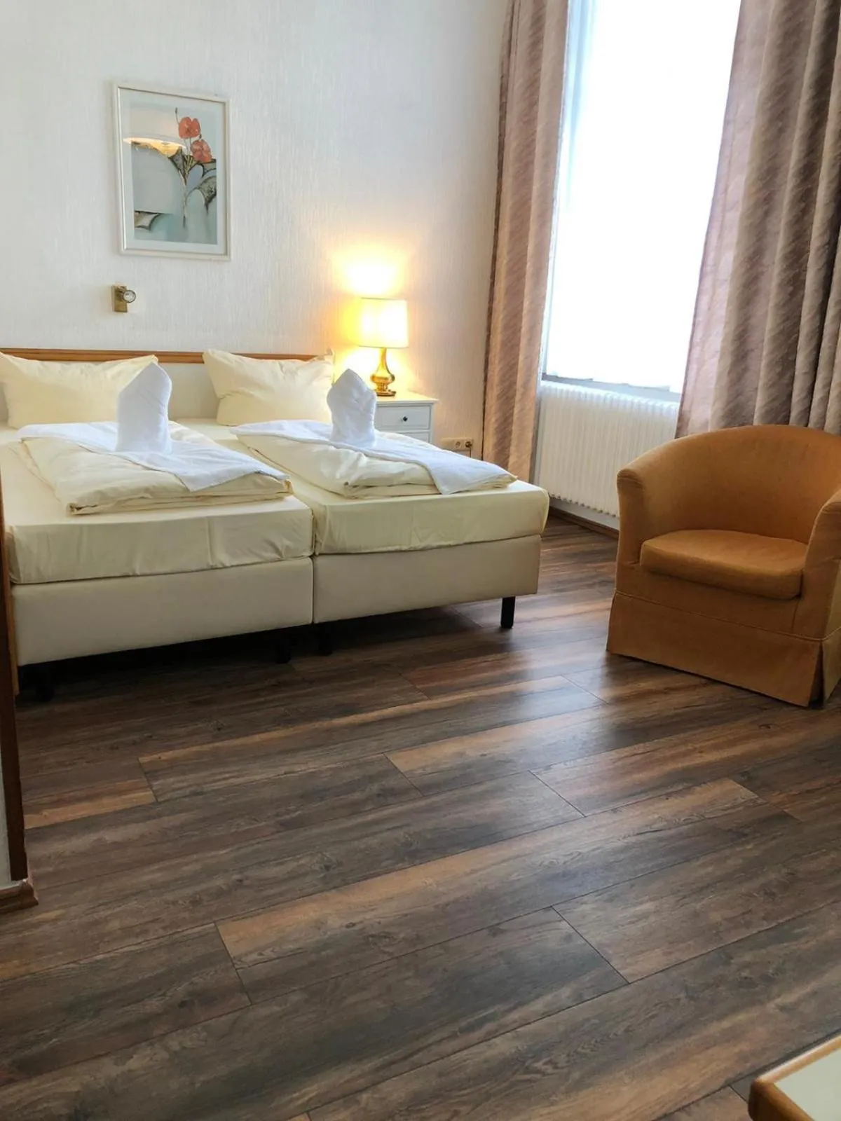 Photo of the whole room, Bed in Hotel Kaiserhof