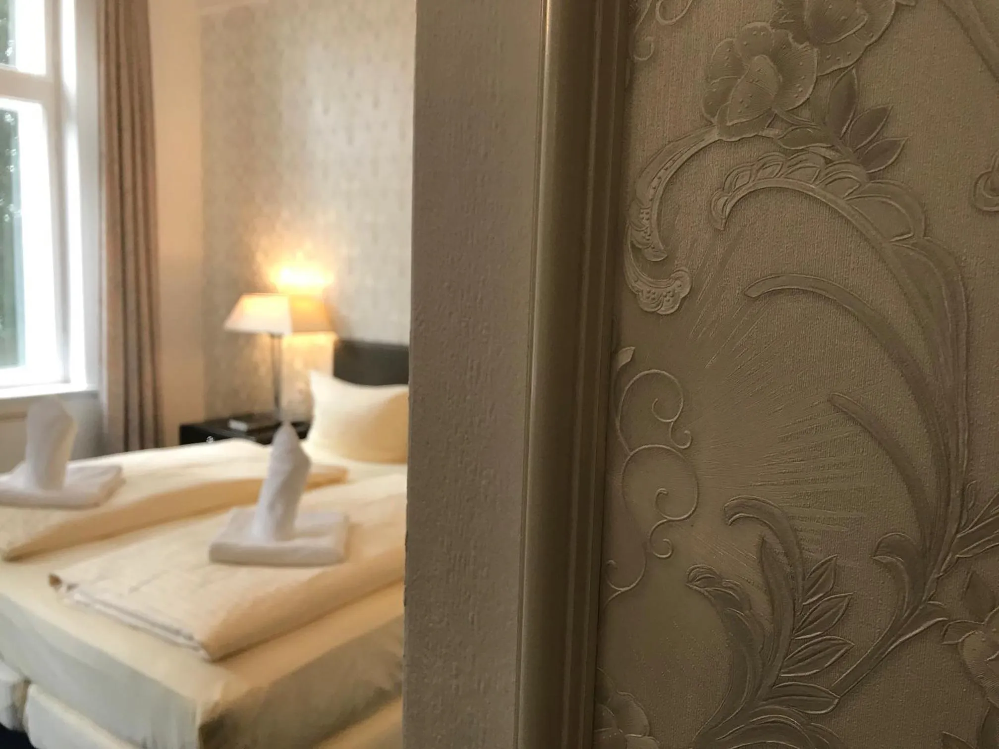 Other, Bed in Hotel Kaiserhof