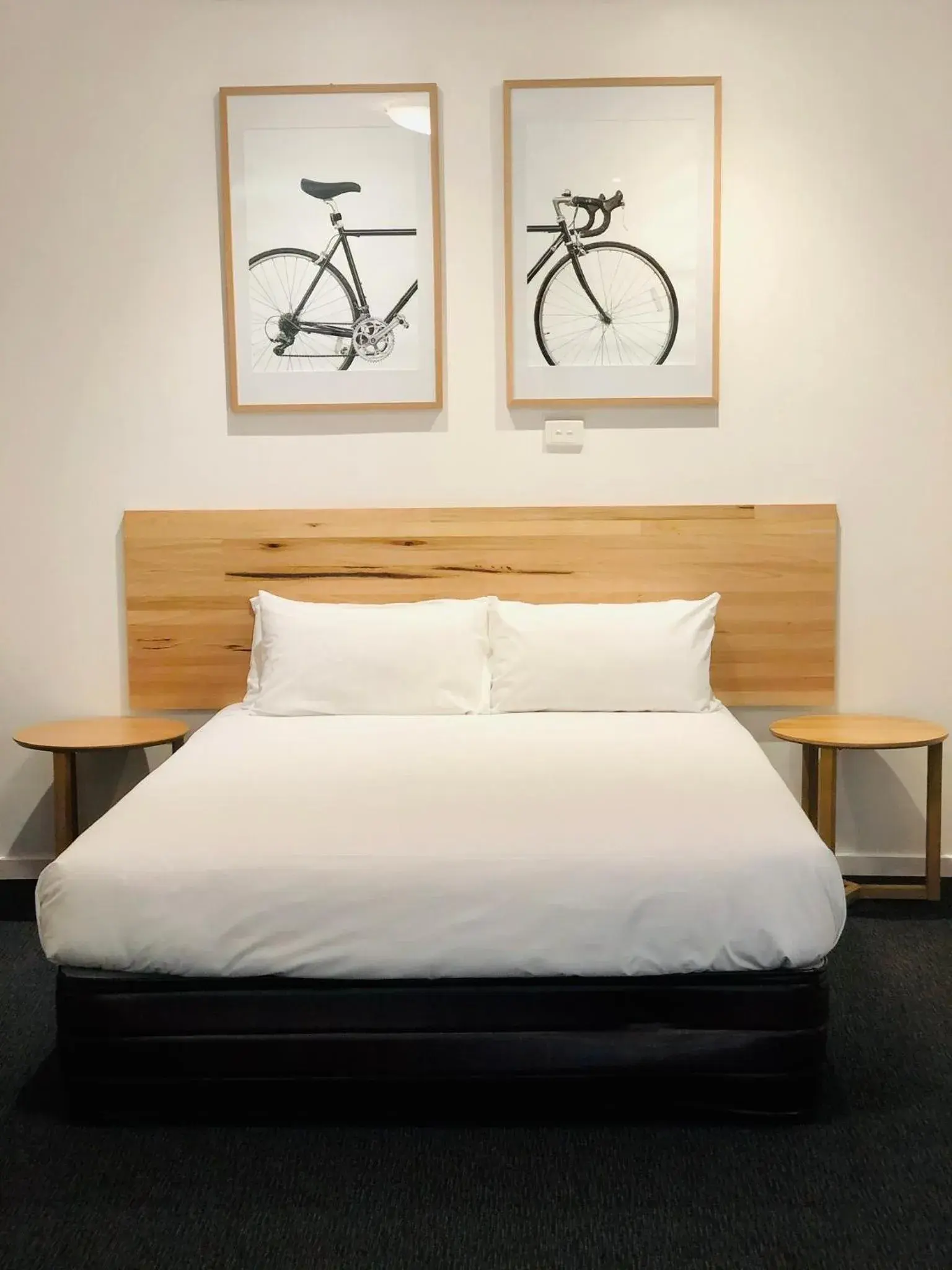 ADULTS ONLY - Spa Room with Private Patio in Bright Avenue Motor Inn ADULTS ONLY - Spa Room with Private Patio in Bright Avenue Motor Inn