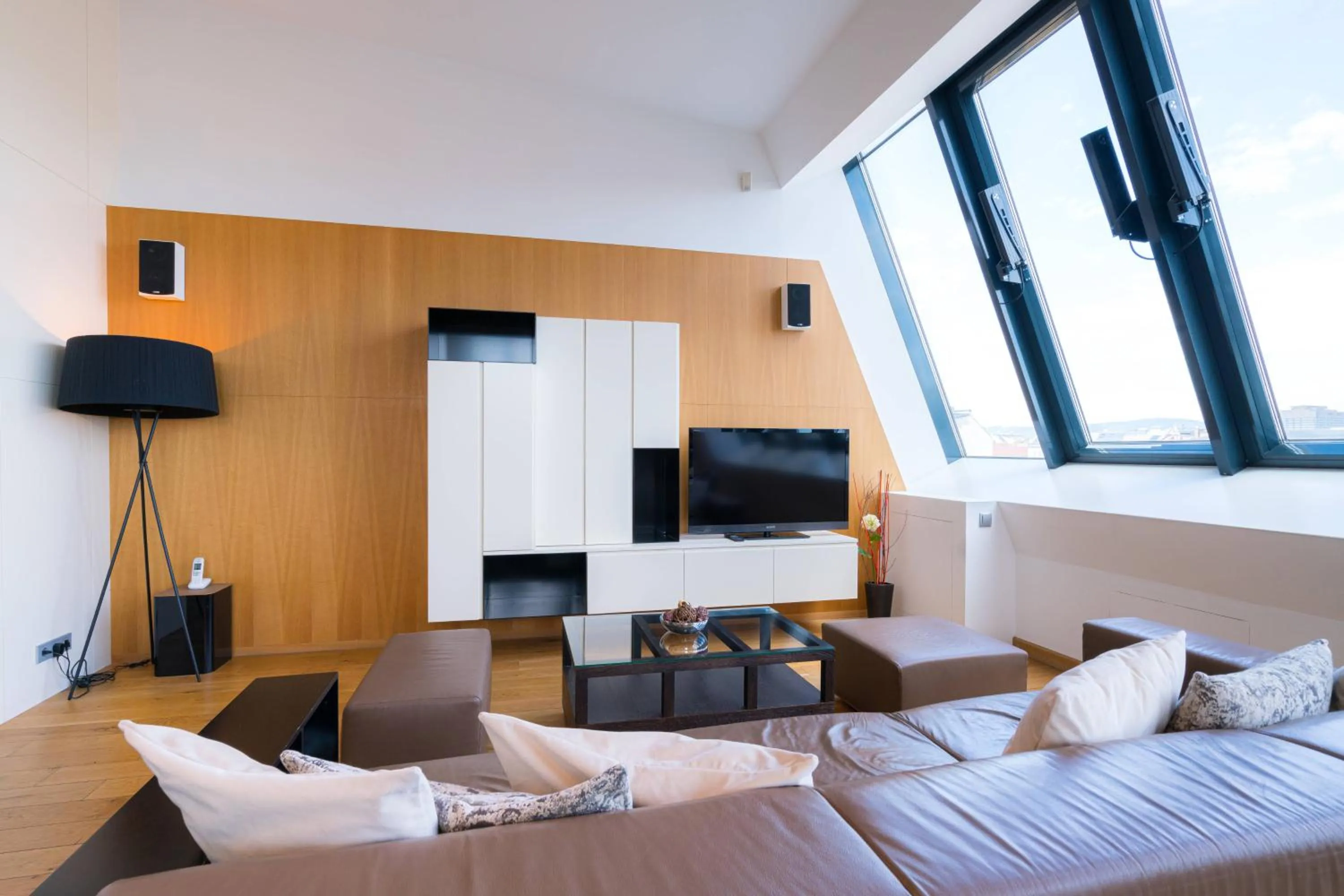 Bed in Vienna Residence, City Hall - Parliament