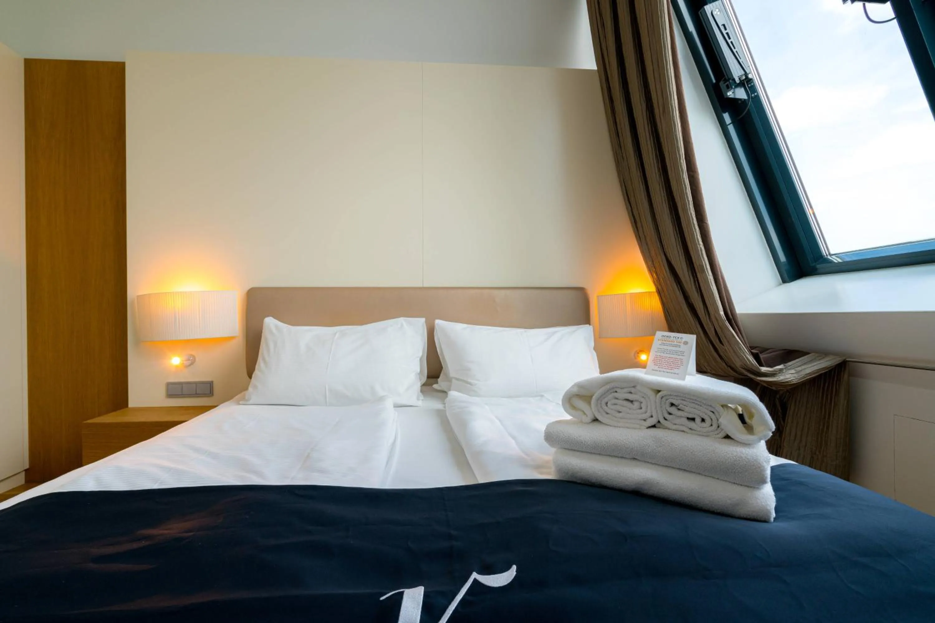 Bed in Vienna Residence, City Hall - Parliament