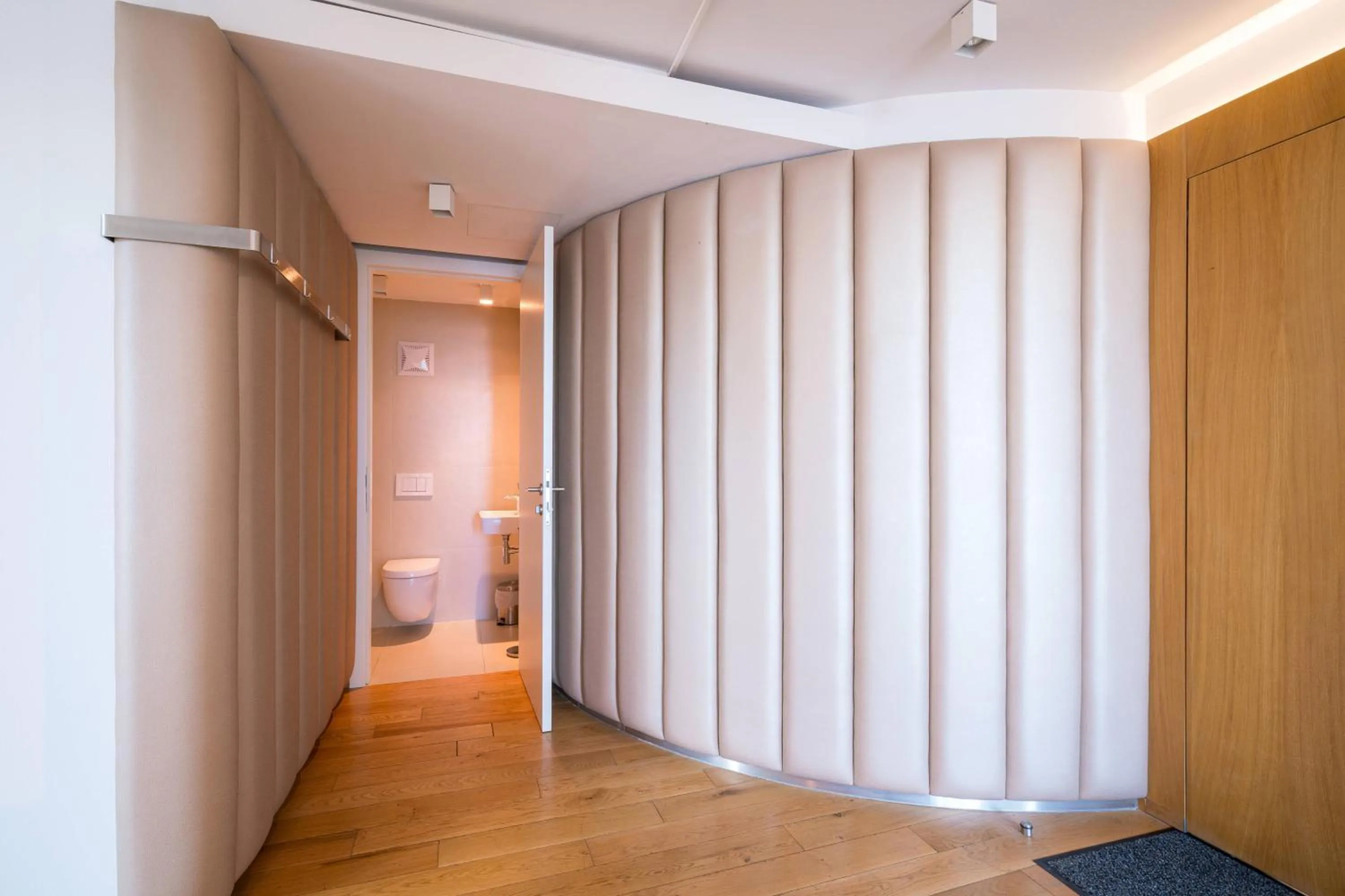 Vienna Residence, City Hall - Parliament