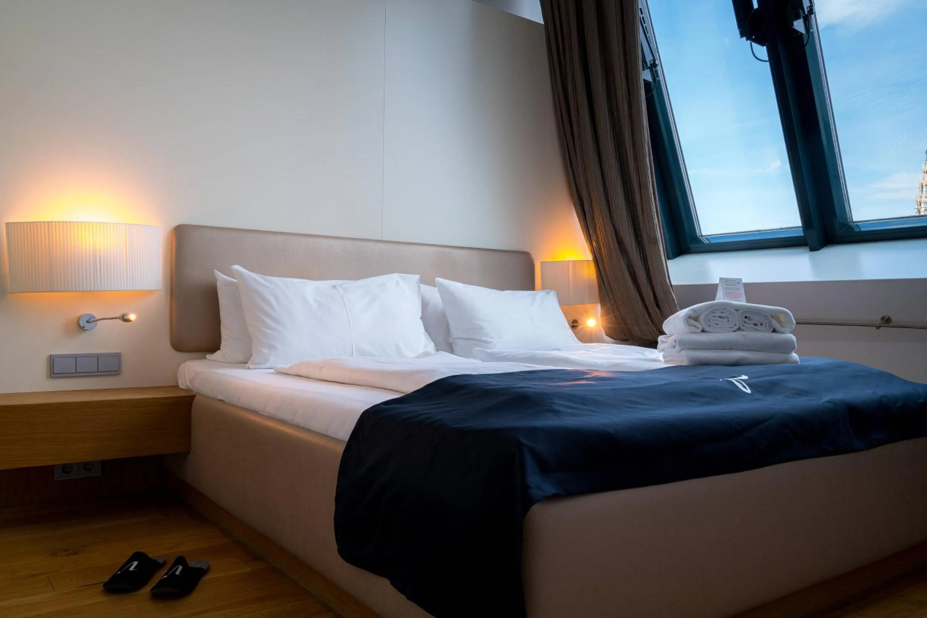 Bed in Vienna Residence, City Hall - Parliament