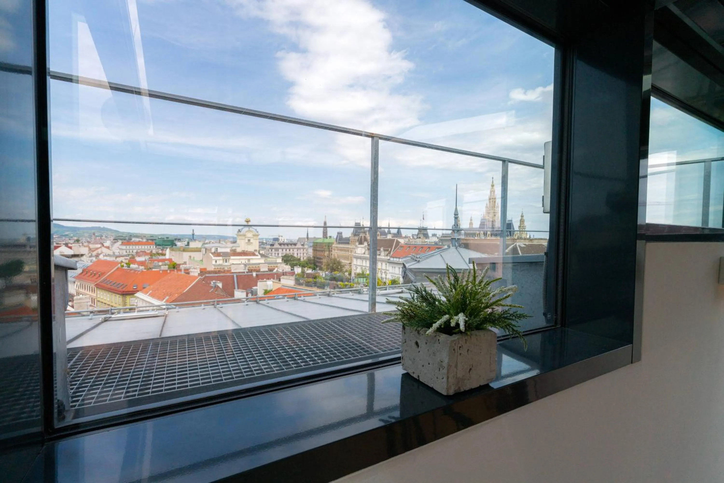 Vienna Residence, City Hall - Parliament